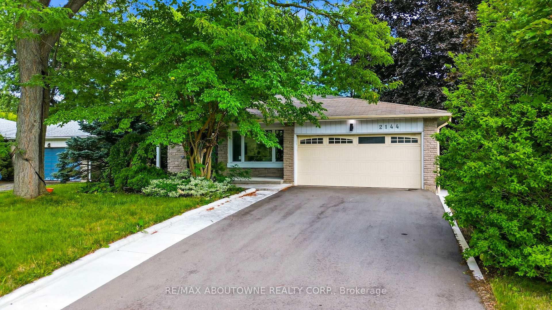 Photo of 2144 Rebecca Street