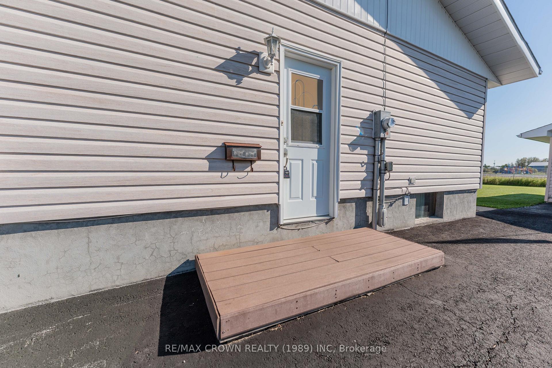 Photo 6 of 20 Brunelle Road S, Kapuskasing — HOMEH
