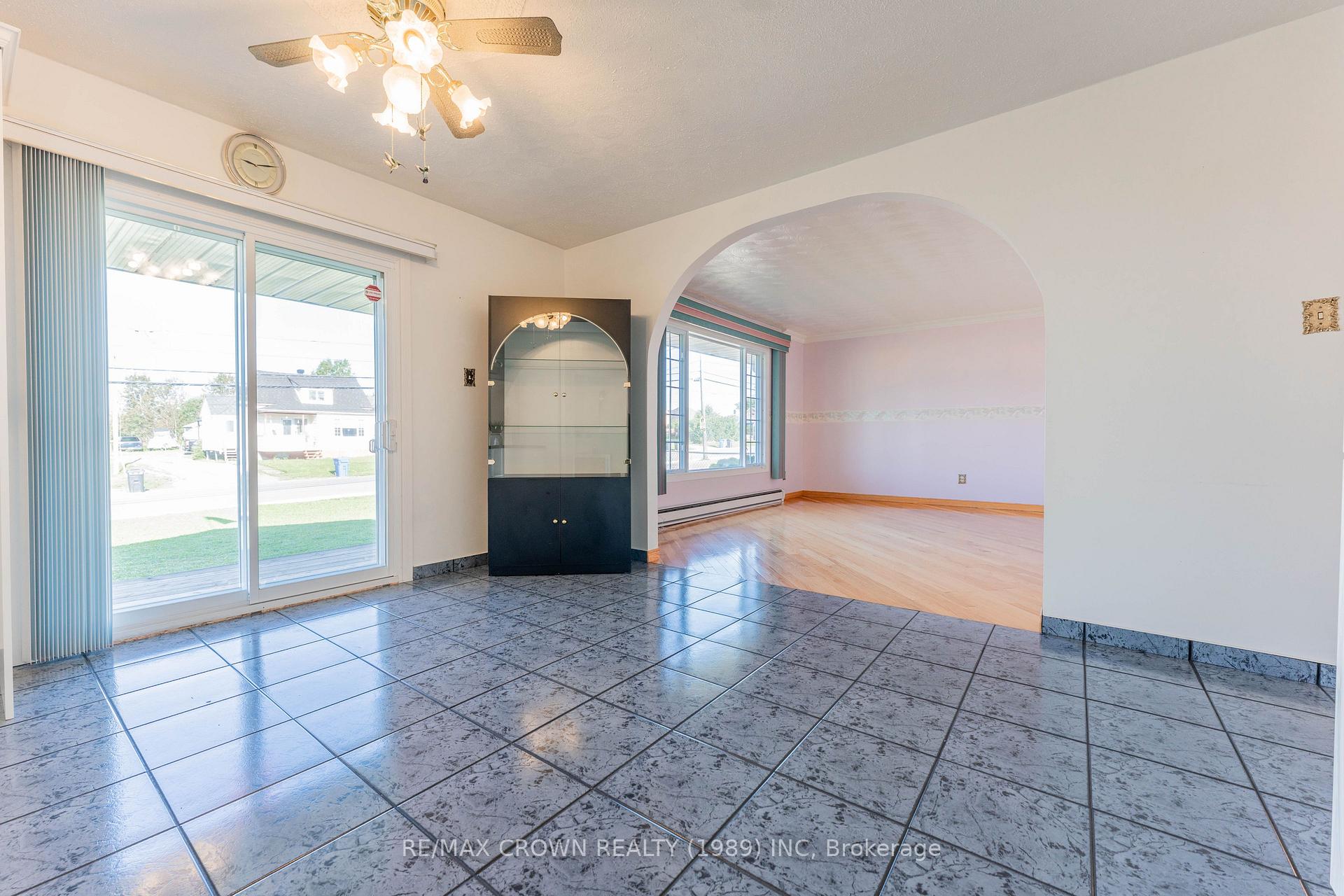 Photo 11 of 20 Brunelle Road S, Kapuskasing — HOMEH