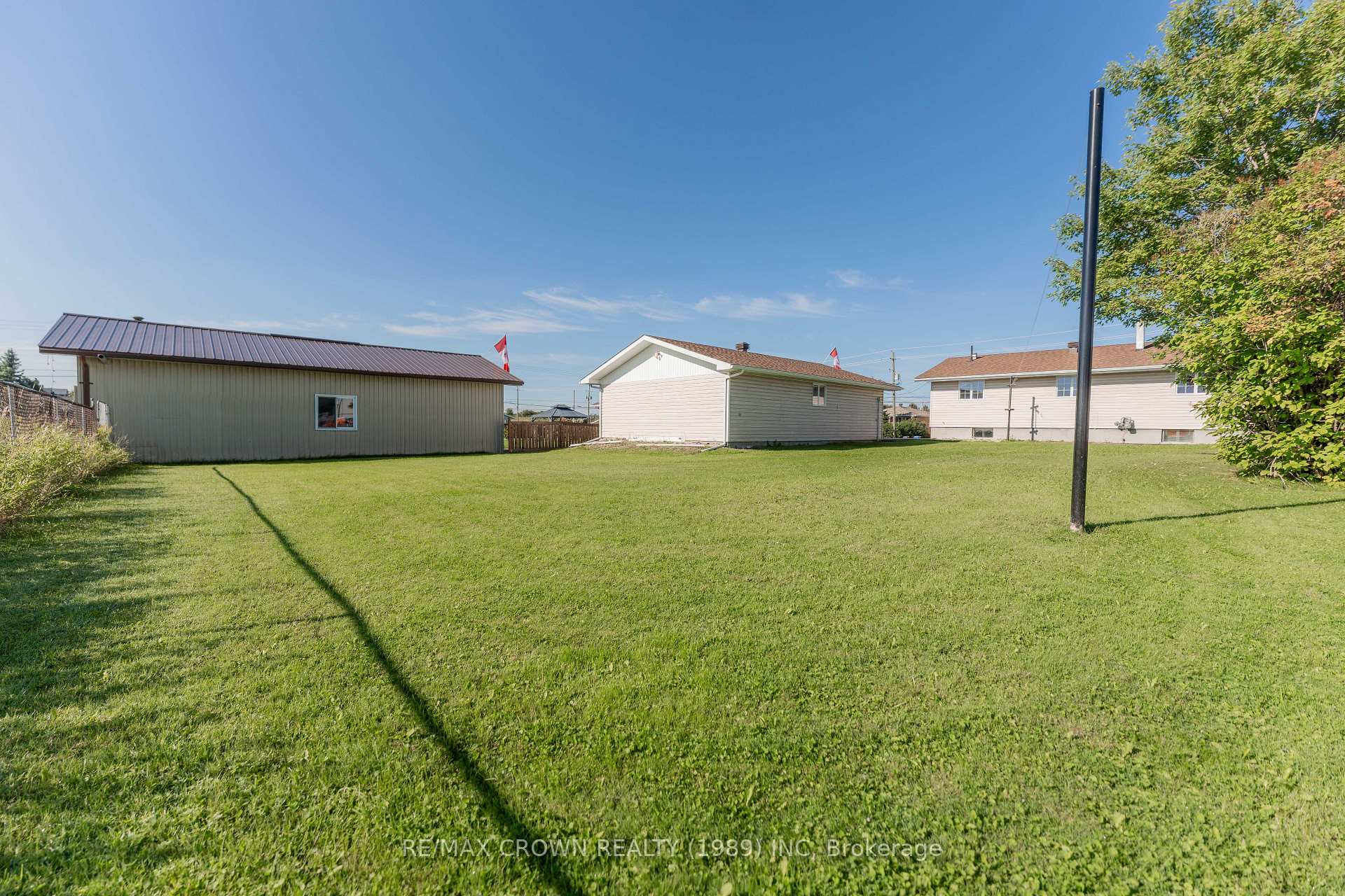 Photo 48 of 20 Brunelle Road S, Kapuskasing — HOMEH