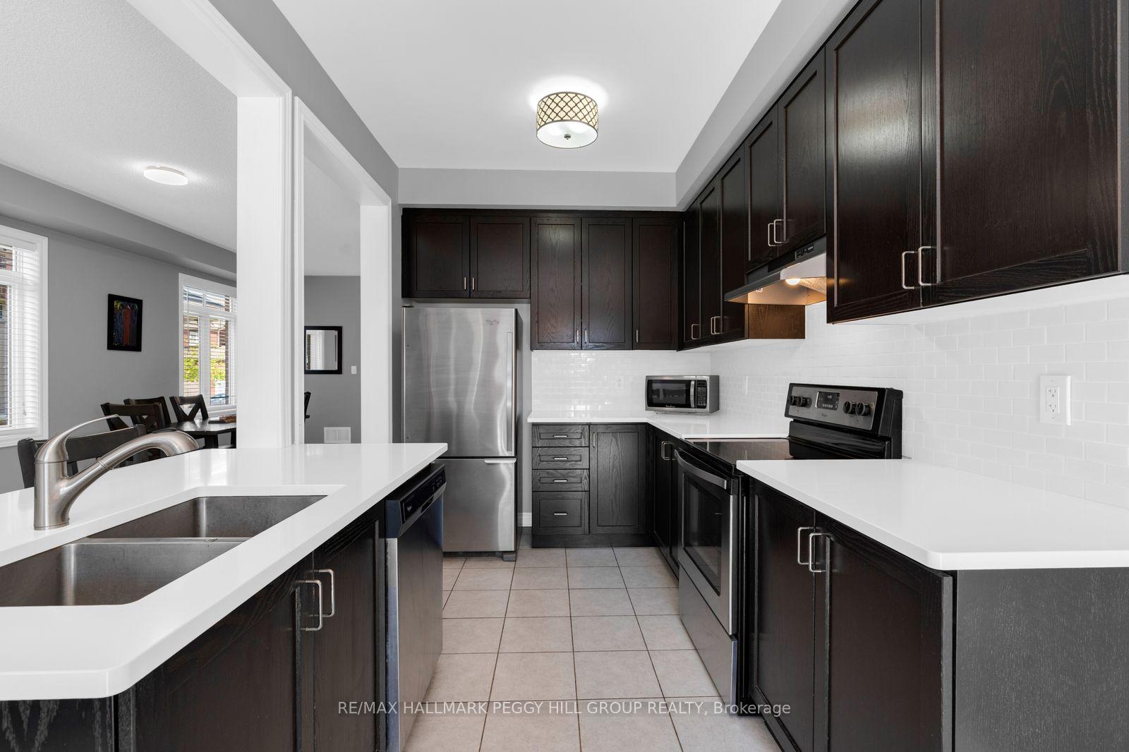 Photo 4 of 55 Forsyth Crescent, Barrie, West Bayfield — HOMEH