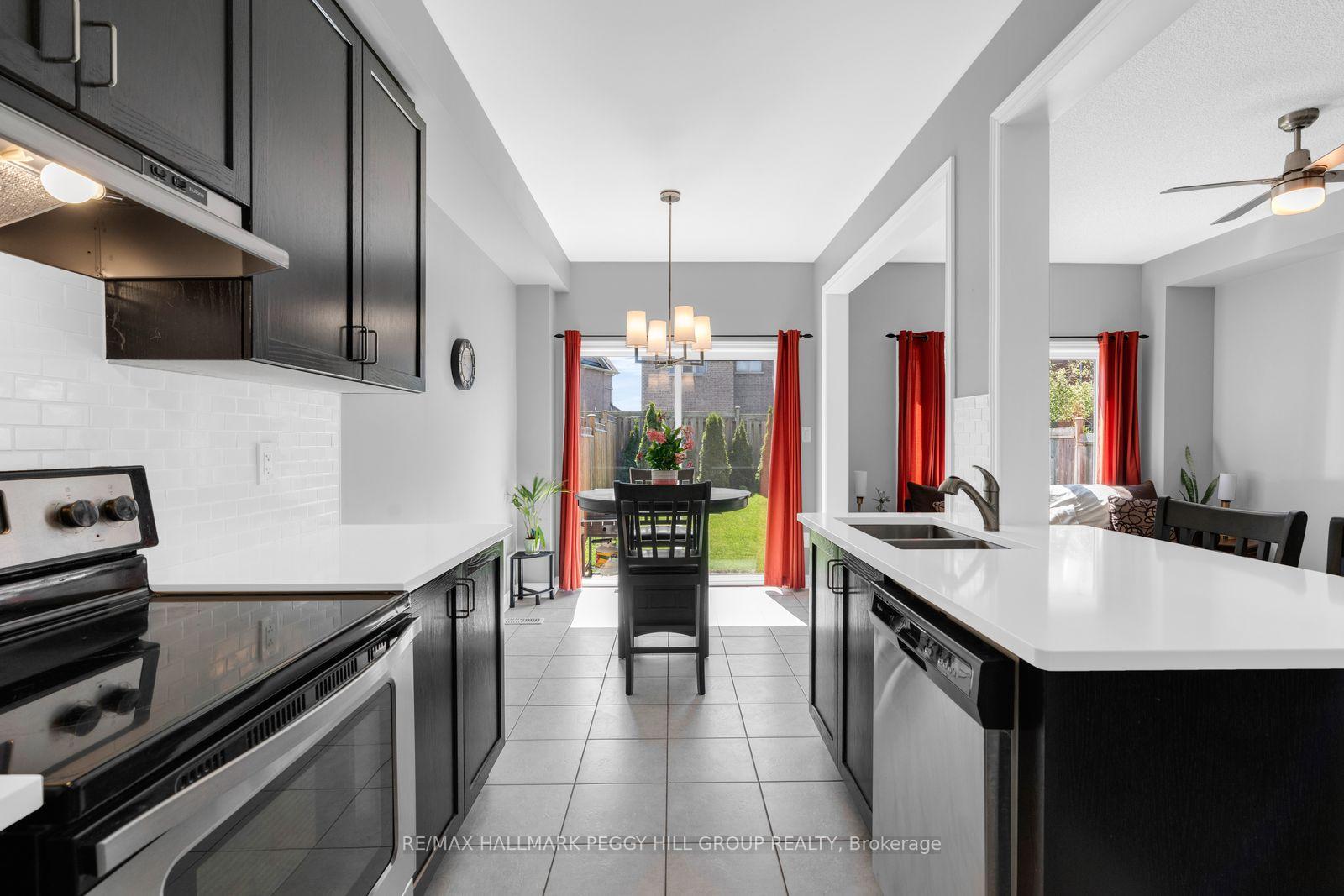 Photo 5 of 55 Forsyth Crescent, Barrie, West Bayfield — HOMEH