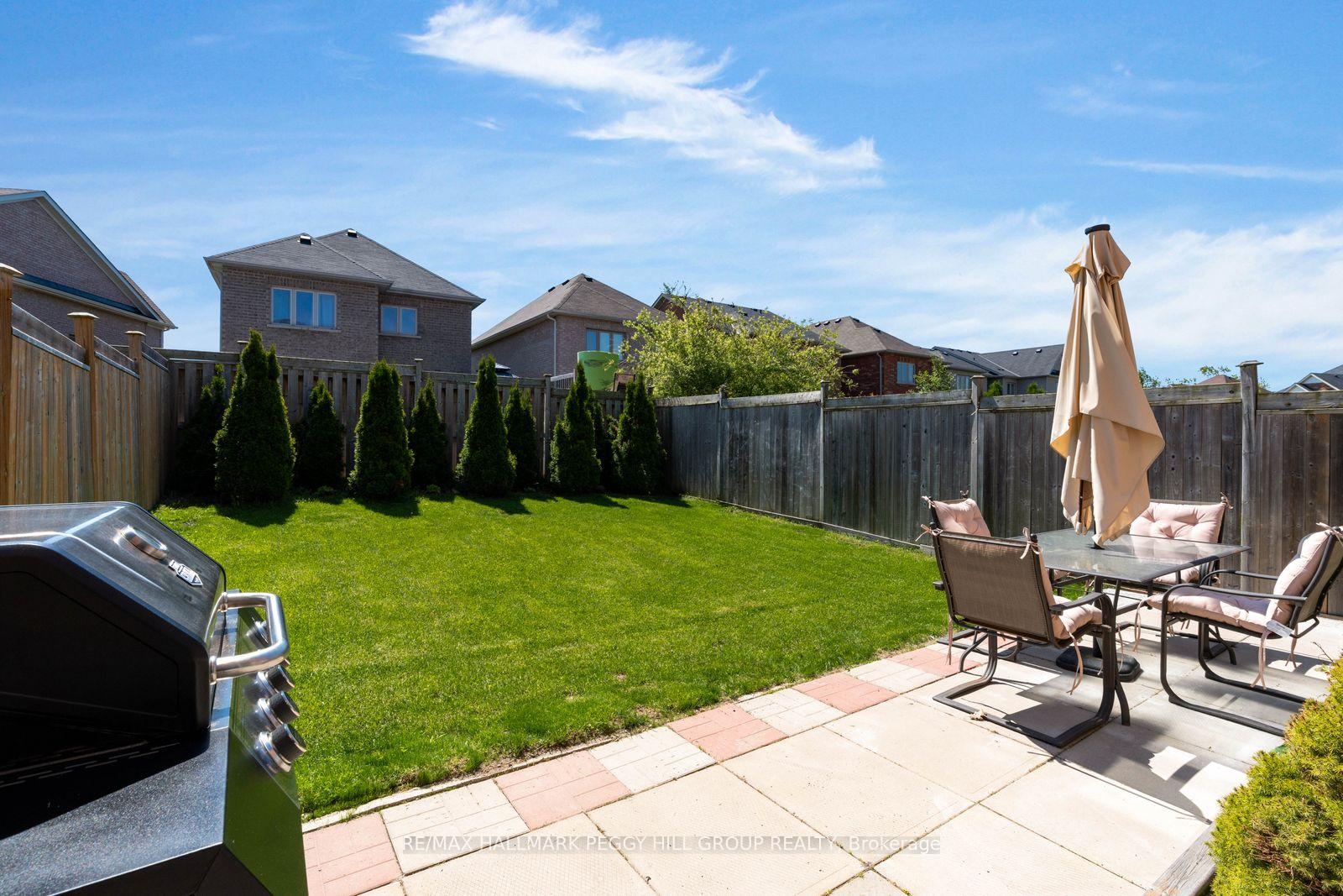 Photo 14 of 55 Forsyth Crescent, Barrie, West Bayfield — HOMEH