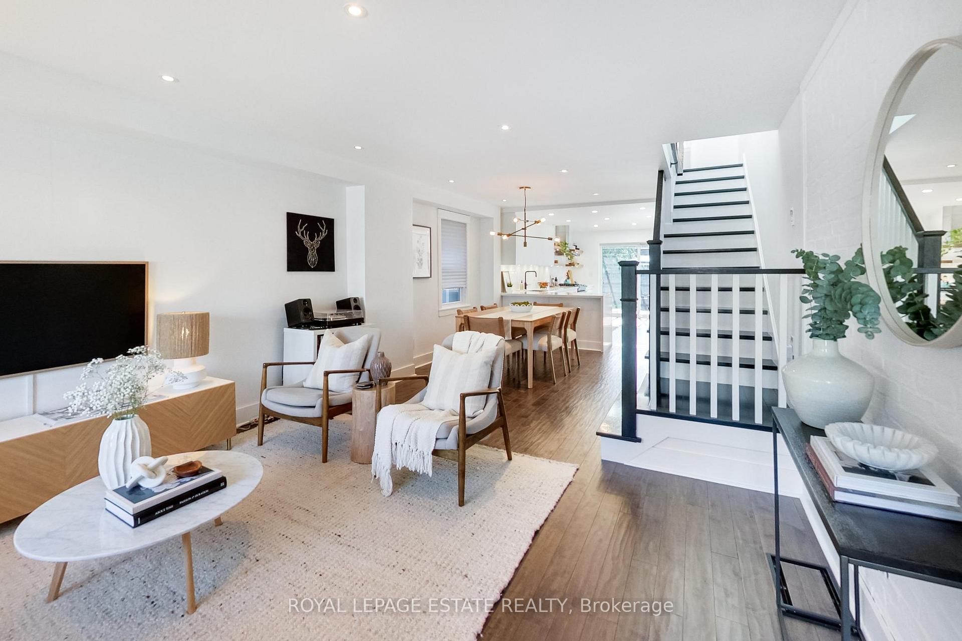 Photo 4 of 184 King Edward Avenue, Toronto, Woodbine-Lumsden — HOMEH