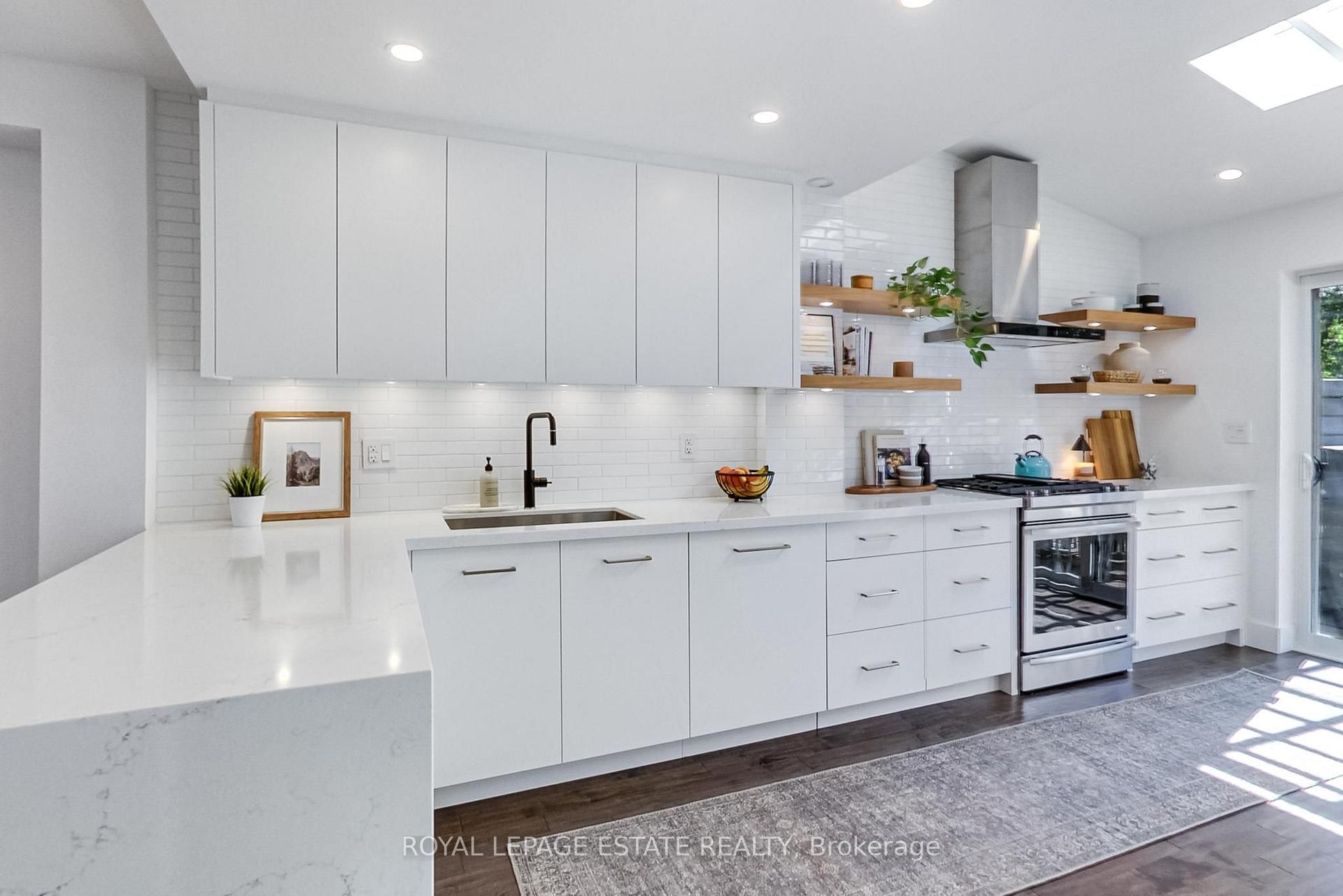 Photo 11 of 184 King Edward Avenue, Toronto, Woodbine-Lumsden — HOMEH