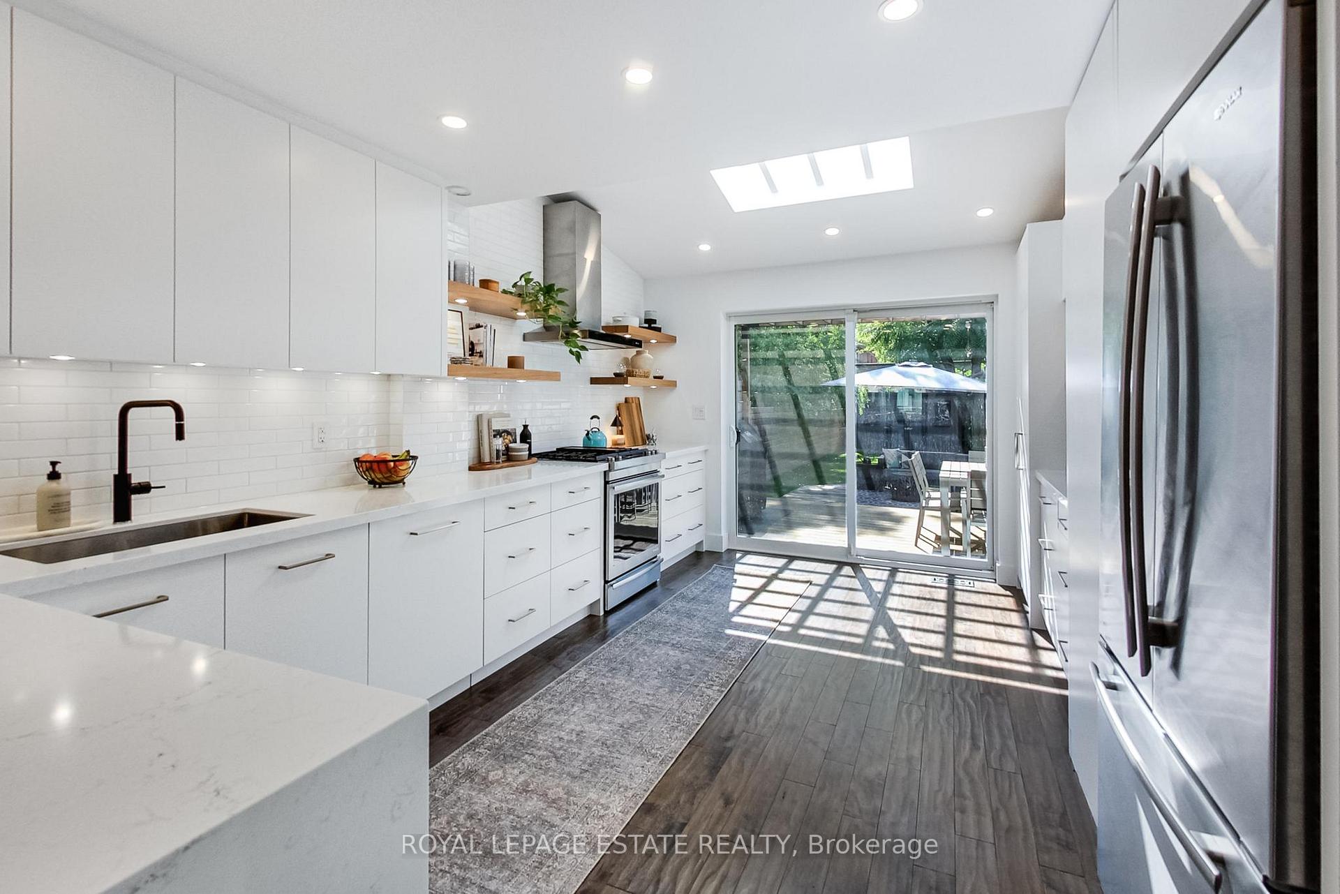 Photo 10 of 184 King Edward Avenue, Toronto, Woodbine-Lumsden — HOMEH