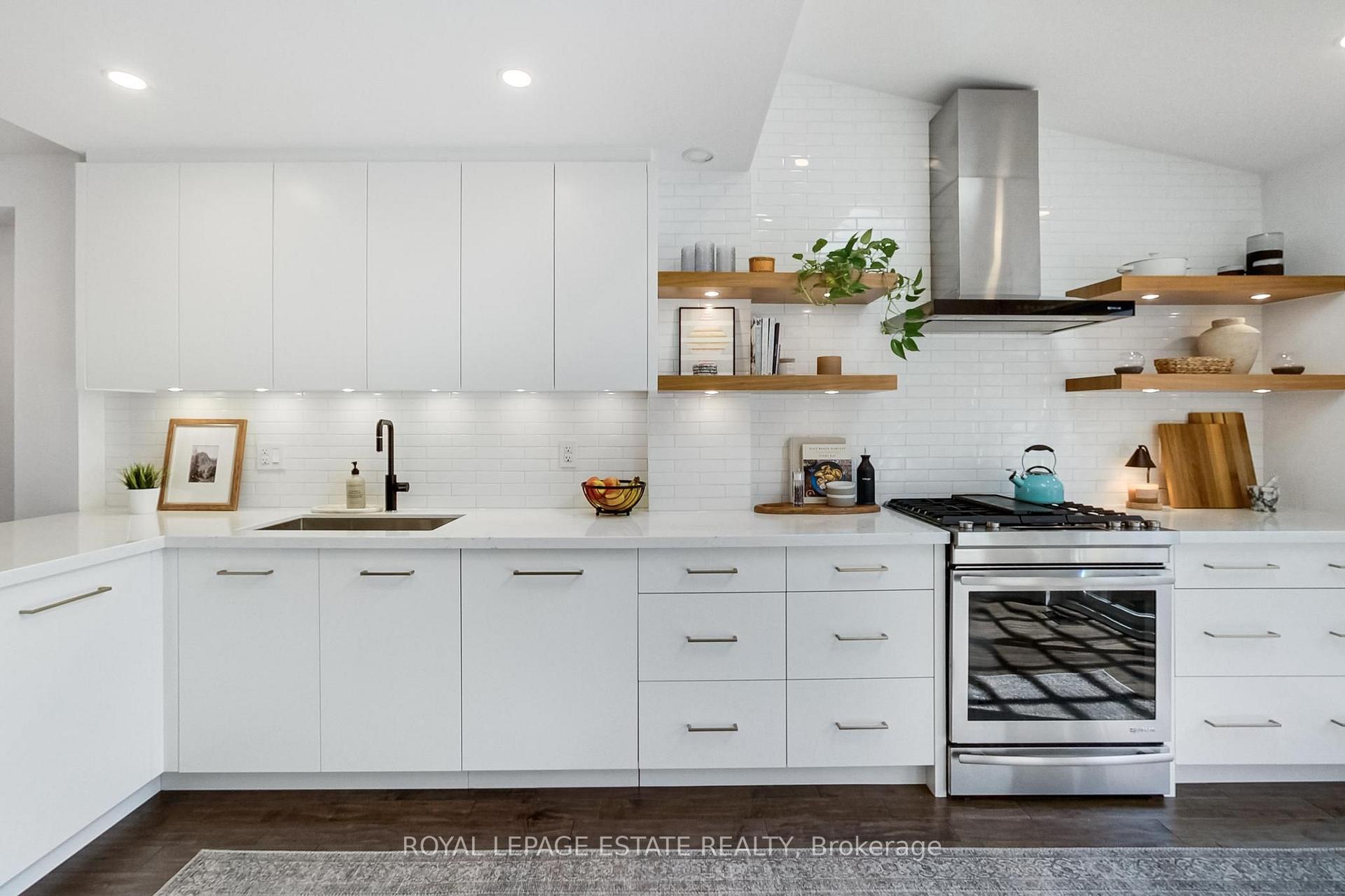 Photo 12 of 184 King Edward Avenue, Toronto, Woodbine-Lumsden — HOMEH