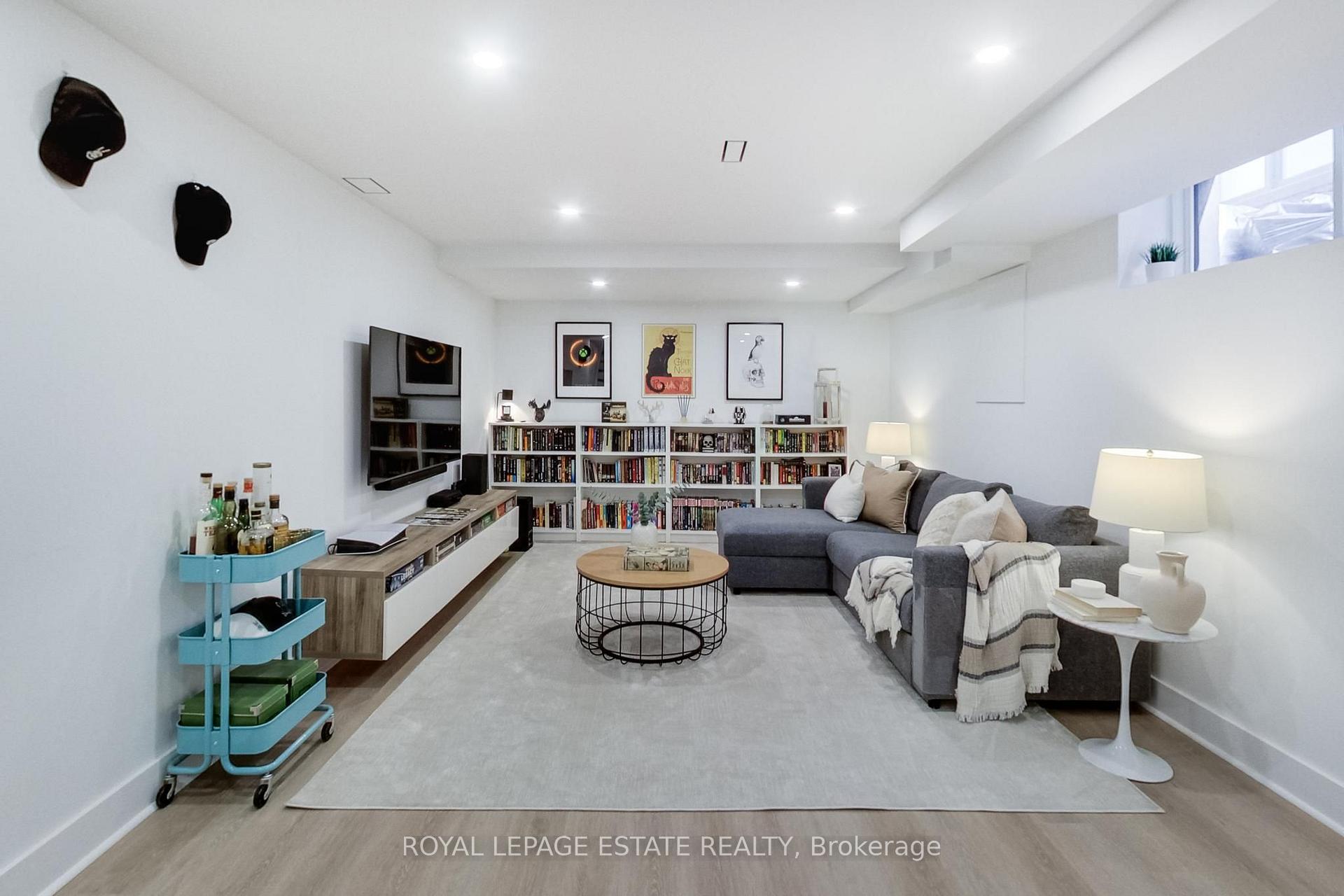 Photo 19 of 184 King Edward Avenue, Toronto, Woodbine-Lumsden — HOMEH