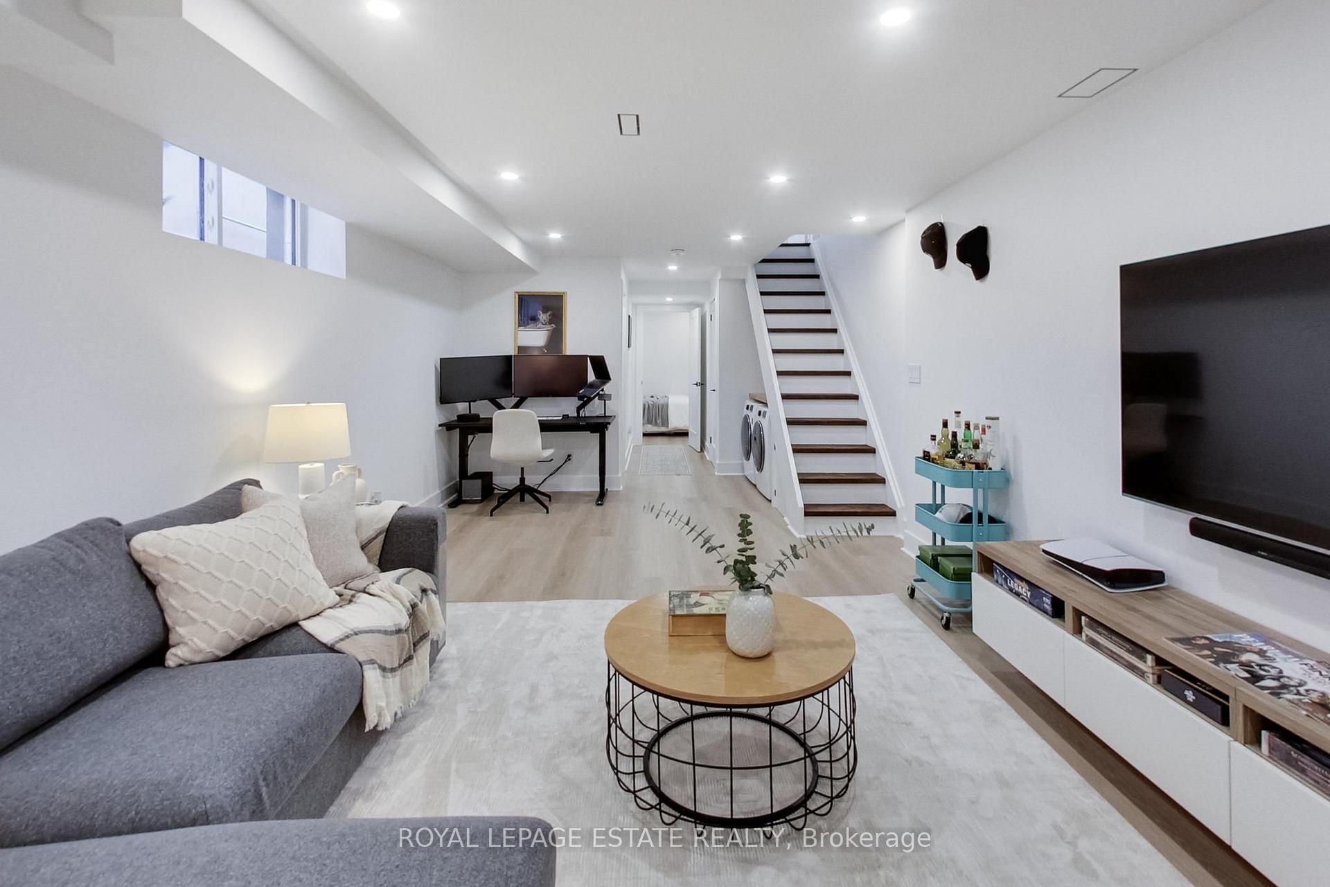 Photo 21 of 184 King Edward Avenue, Toronto, Woodbine-Lumsden — HOMEH