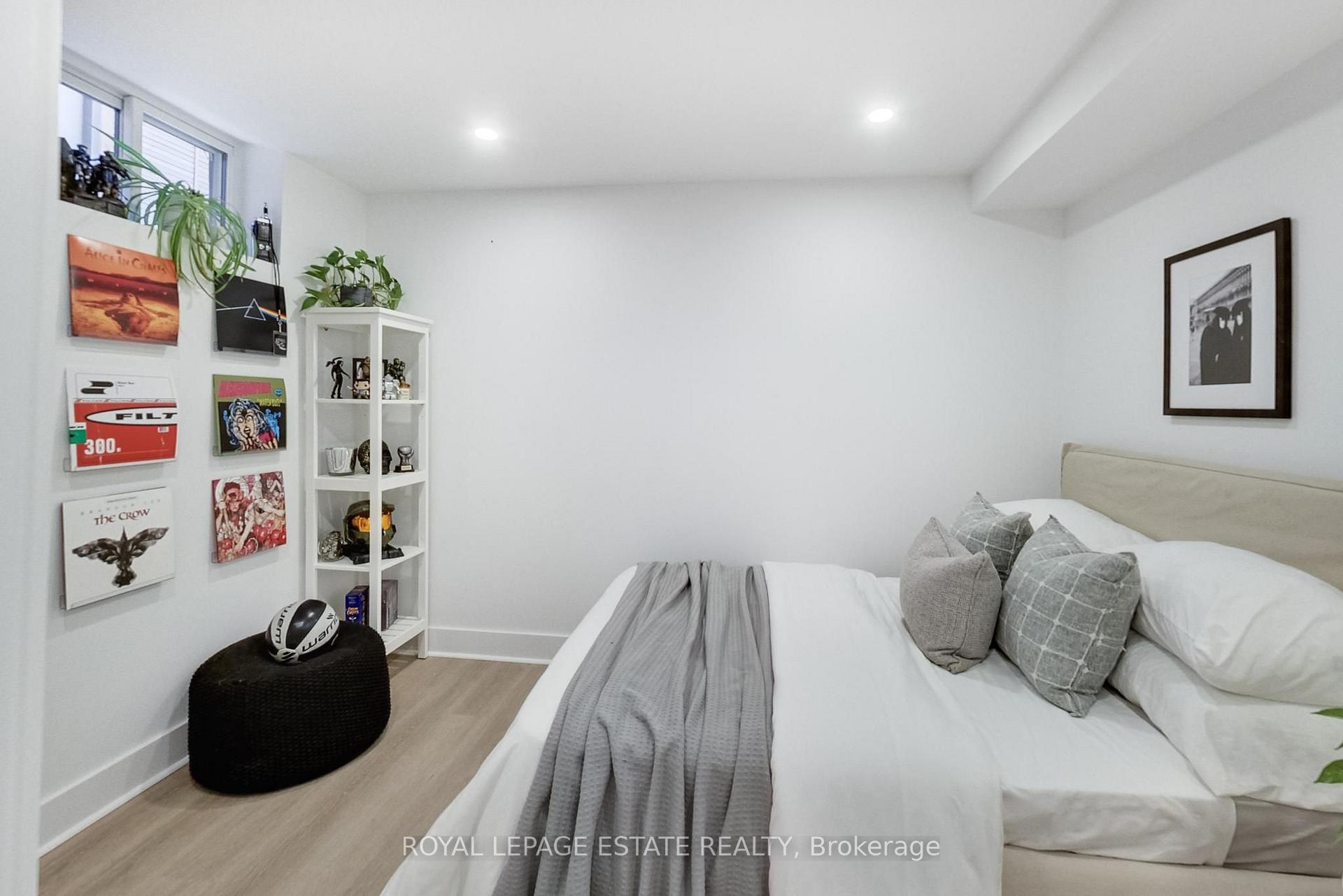 Photo 24 of 184 King Edward Avenue, Toronto, Woodbine-Lumsden — HOMEH