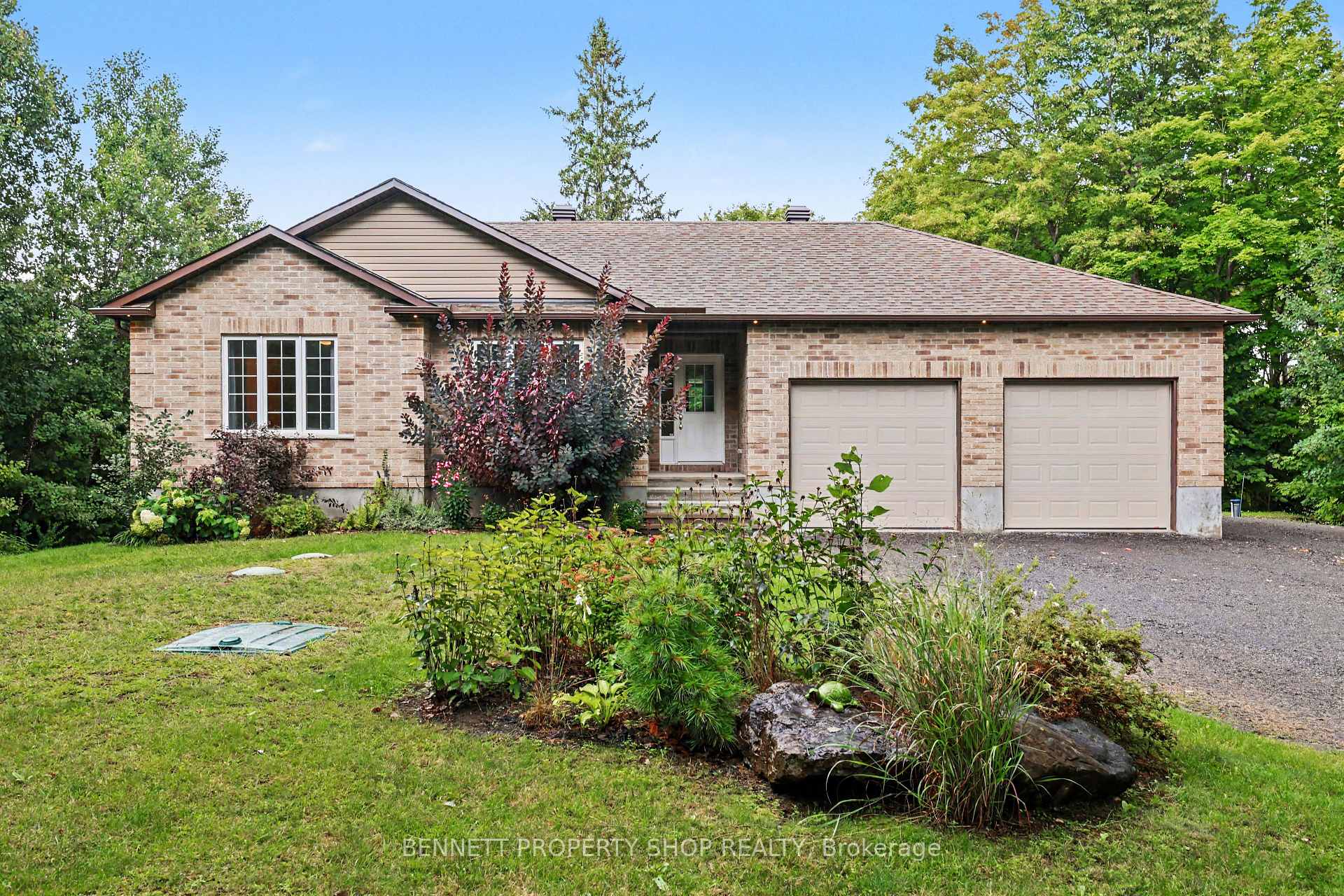 Photo 2 of 160 Northcote Drive, Beckwith, Beckwith Twp — HOMEH