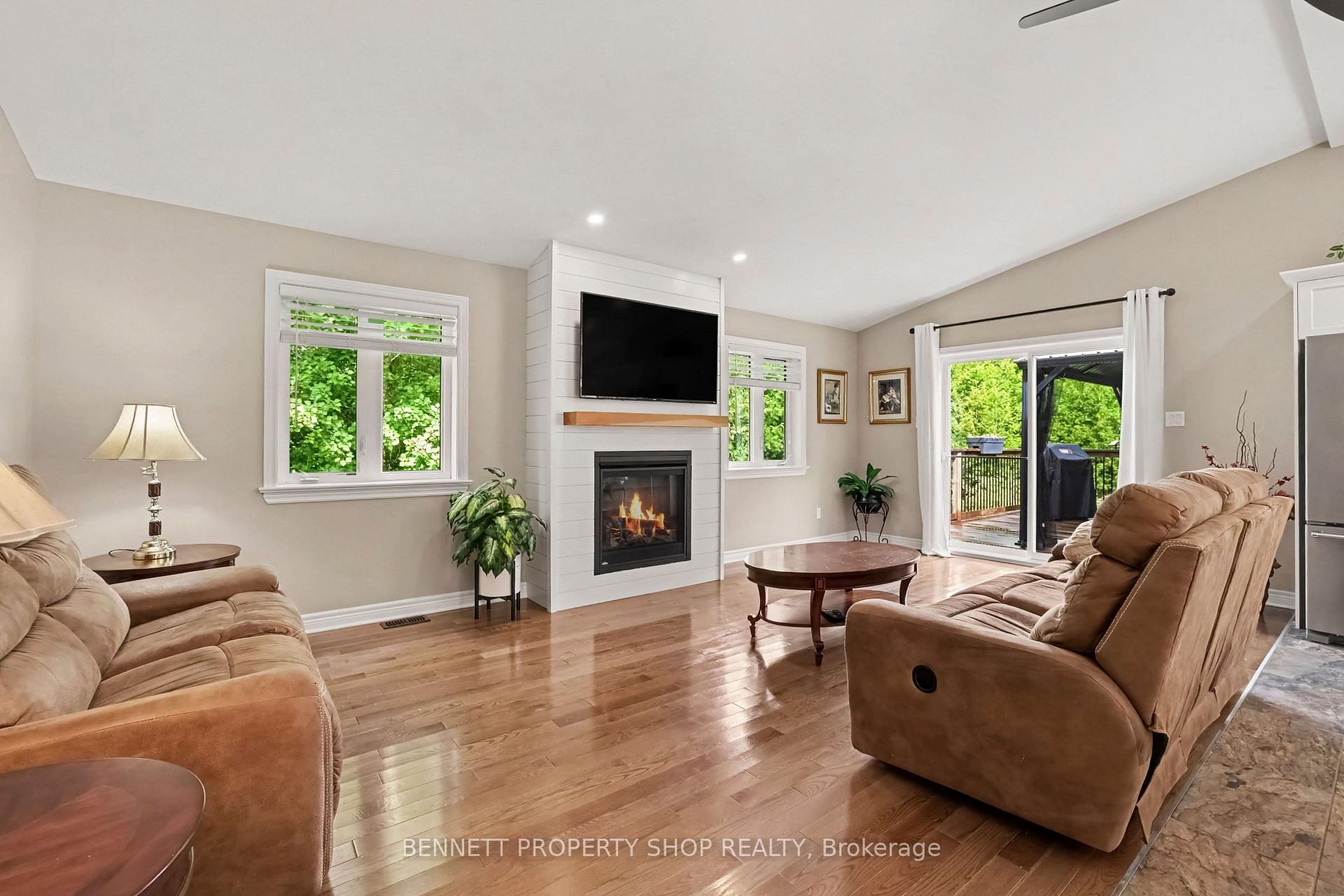 Photo 3 of 160 Northcote Drive, Beckwith, Beckwith Twp — HOMEH