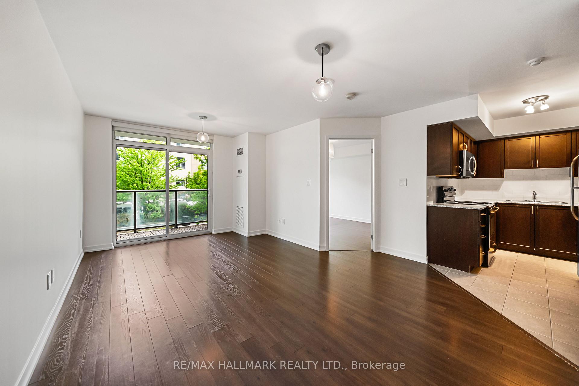 Photo 2 of Unit 103, 816 Lansdowne Avenue, Toronto, Dovercourt-Wallace Emerson-Junction — HOMEH