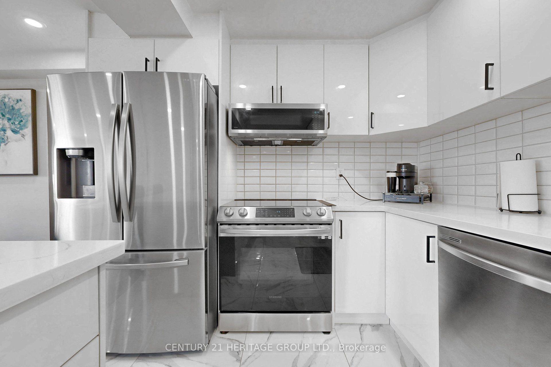 Photo 8 of Unit 206, 2835 Islington Avenue, North York, Humber Summit — HOMEH