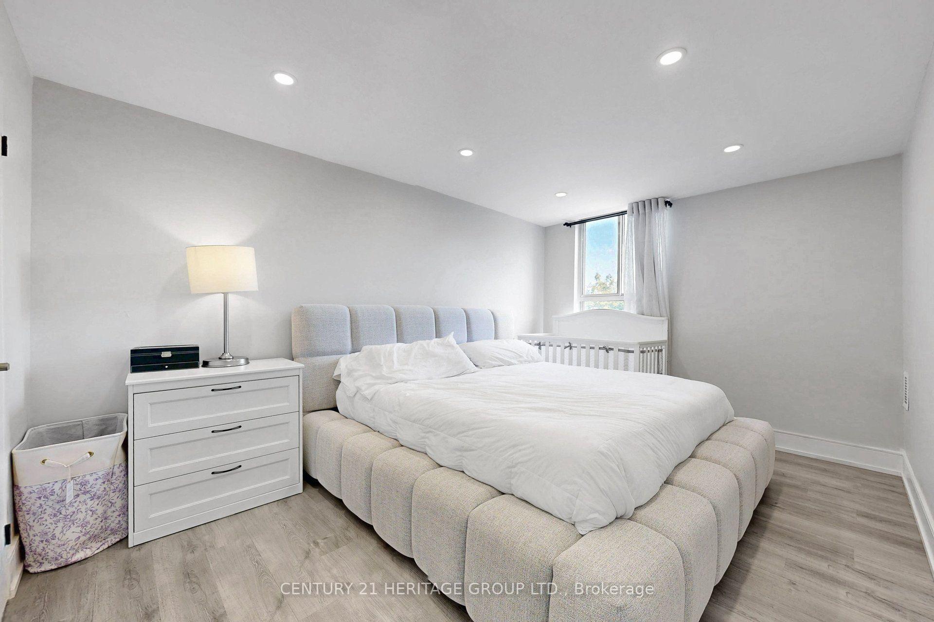 Photo 24 of Unit 206, 2835 Islington Avenue, North York, Humber Summit — HOMEH