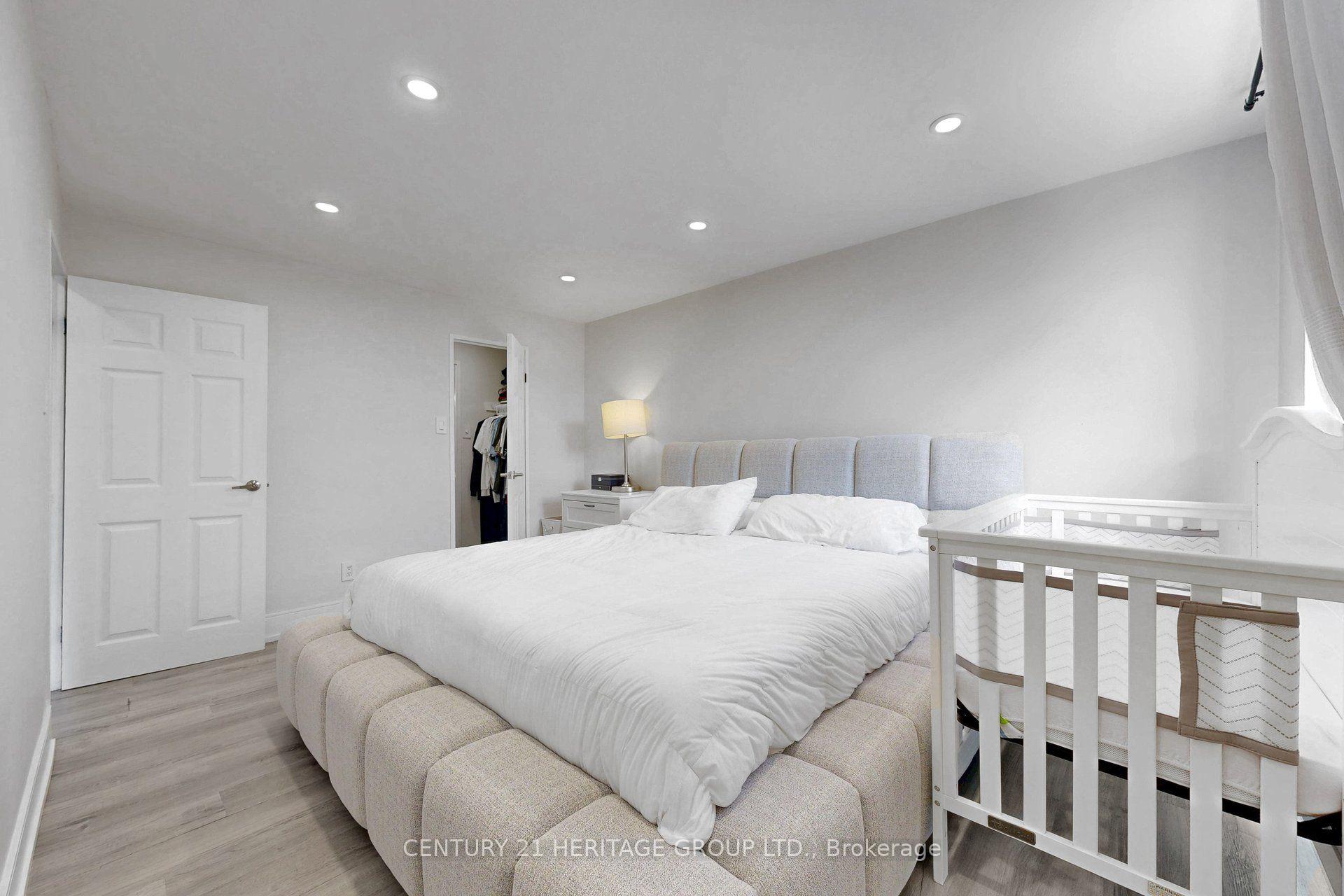 Photo 26 of Unit 206, 2835 Islington Avenue, North York, Humber Summit — HOMEH