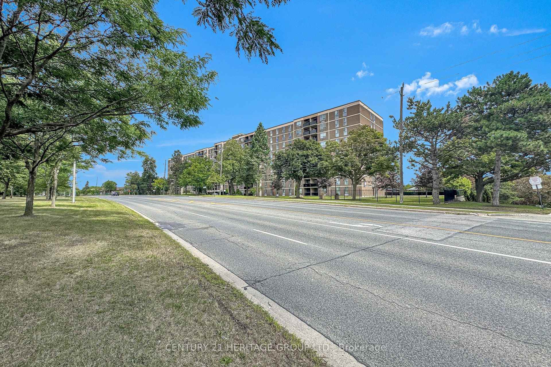 Photo 31 of Unit 206, 2835 Islington Avenue, North York, Humber Summit — HOMEH