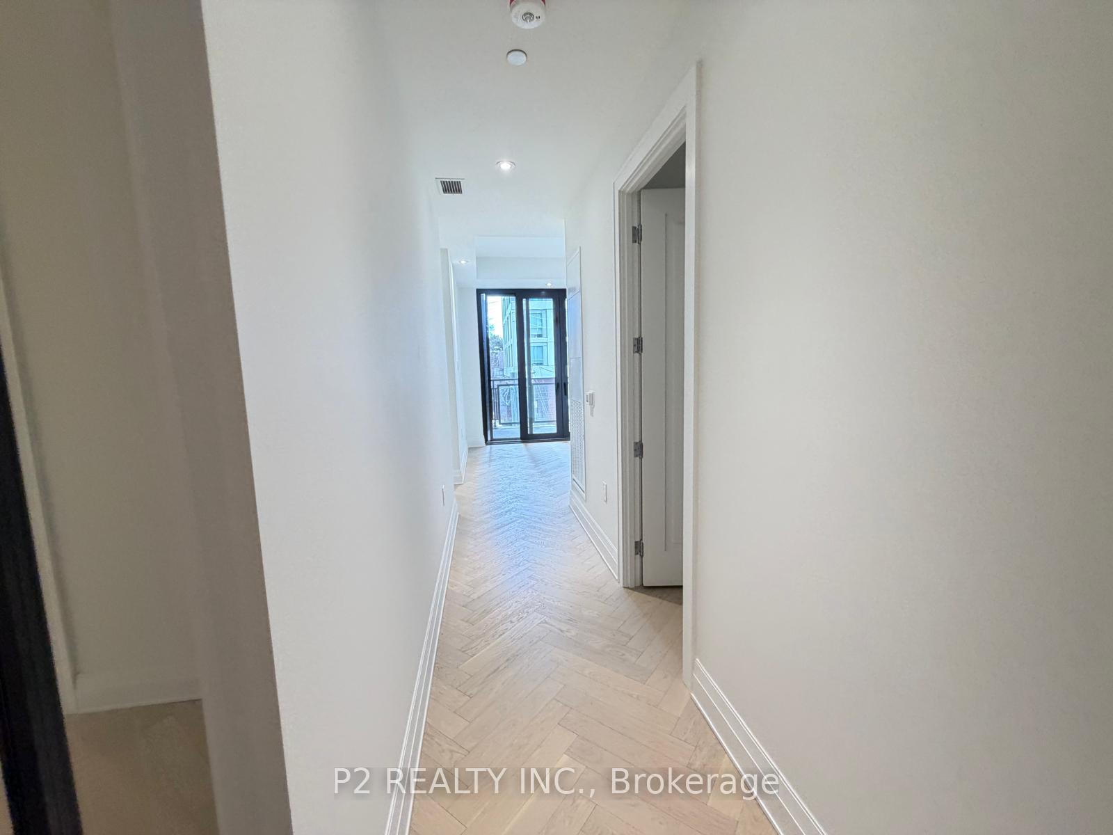 Photo 3 of Unit 310, 2 Forest Hill Road, Toronto, Casa Loma — HOMEH