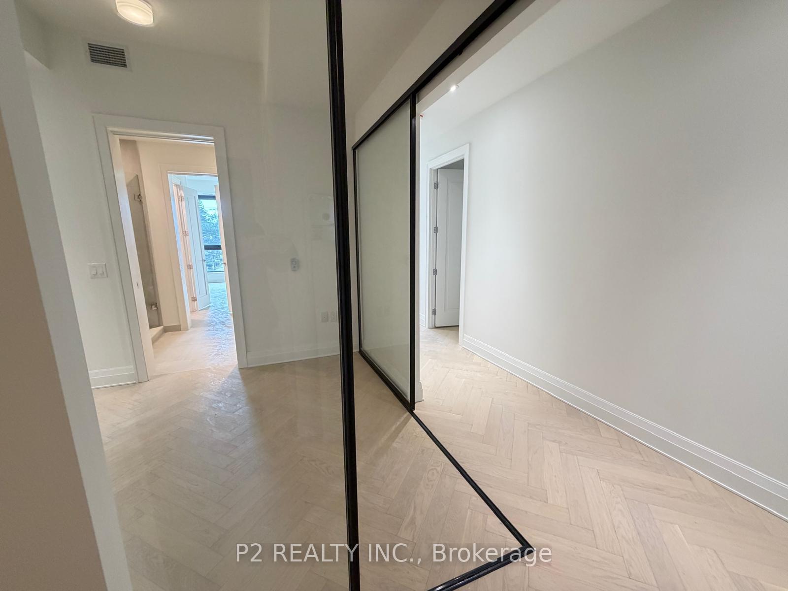 Photo 6 of Unit 310, 2 Forest Hill Road, Toronto, Casa Loma — HOMEH