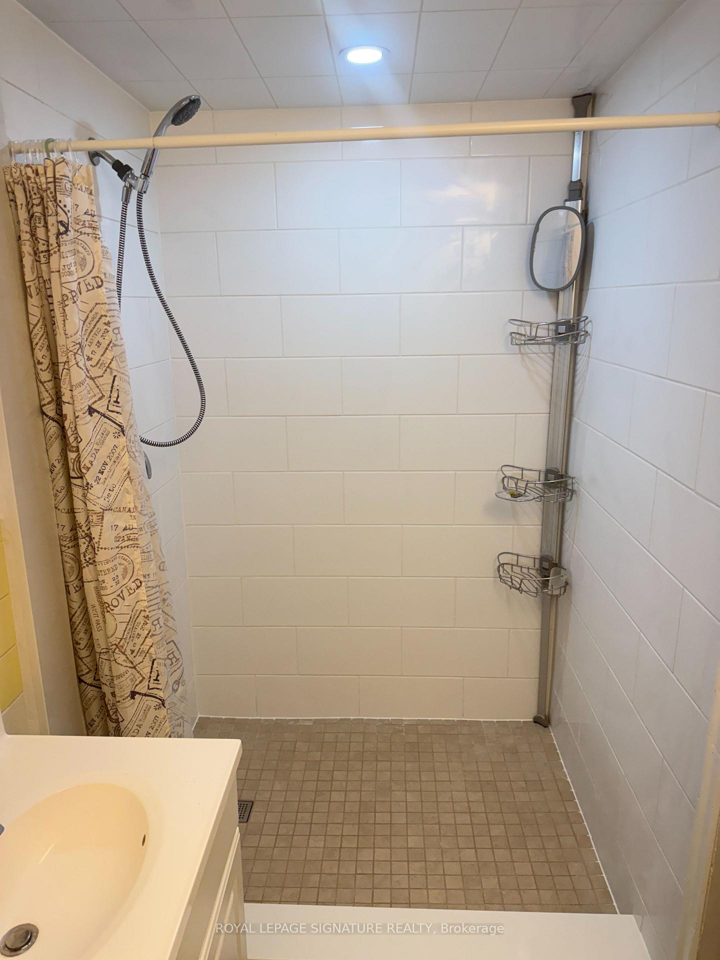 Photo 12 of 1467A Birchmount Road, Scarborough, Dorset Park — HOMEH