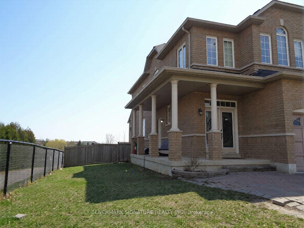 Photo 3 of 315 Elson Street, Markham, Cedarwood — HOMEH