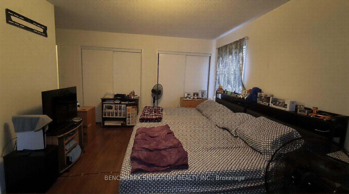 Photo 12 of 315 Elson Street, Markham, Cedarwood — HOMEH
