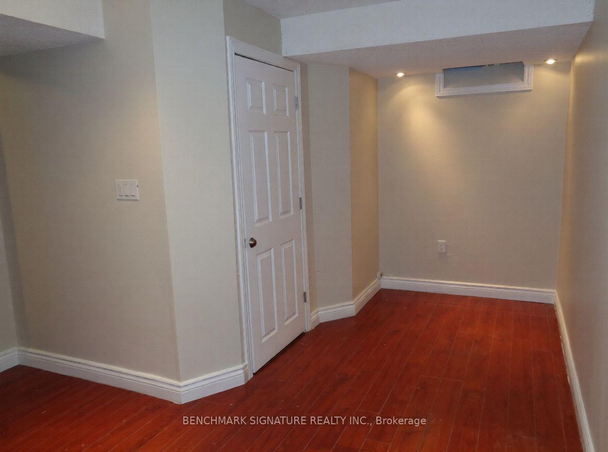 Photo 16 of 315 Elson Street, Markham, Cedarwood — HOMEH