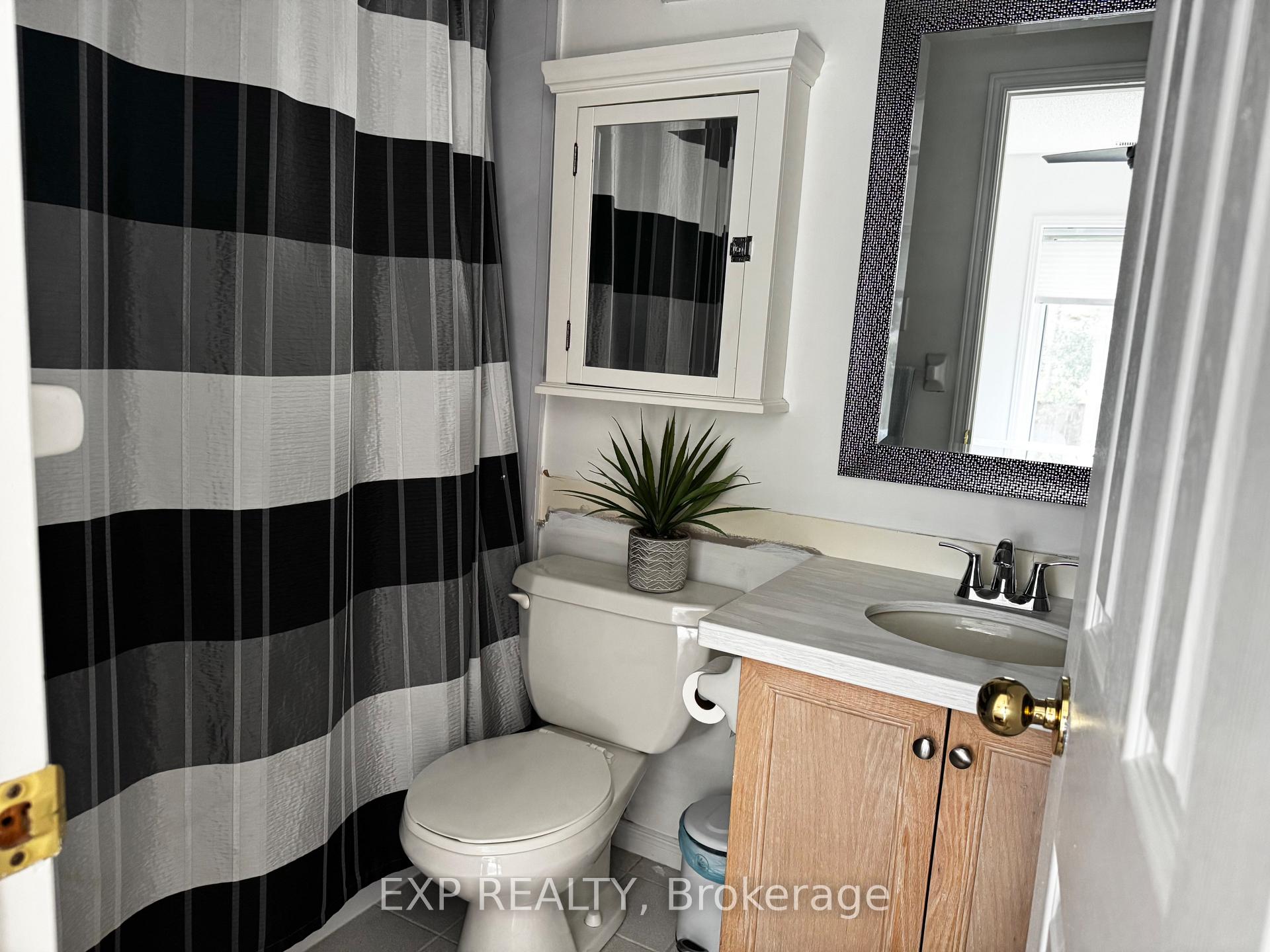 Photo 11 of Unit 1, 330 Mariners Way, Collingwood — HOMEH