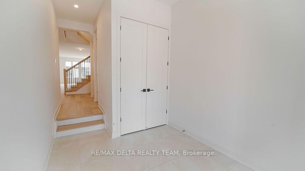 Photo 4 of 504 Tenor Ridge, Ottawa, Riverside South/Gloucester Glen — HOMEH