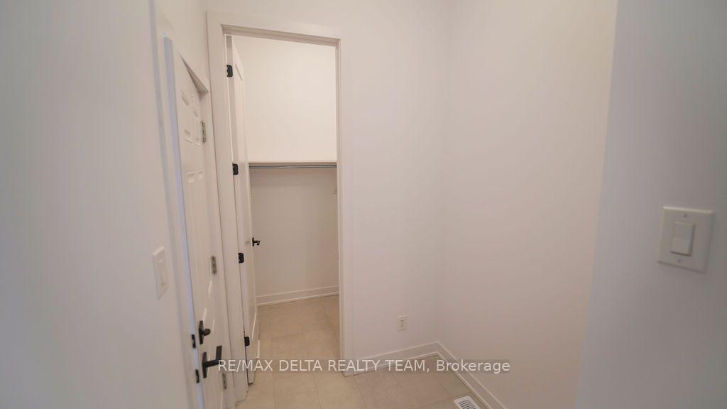 Photo 11 of 504 Tenor Ridge, Ottawa, Riverside South/Gloucester Glen — HOMEH
