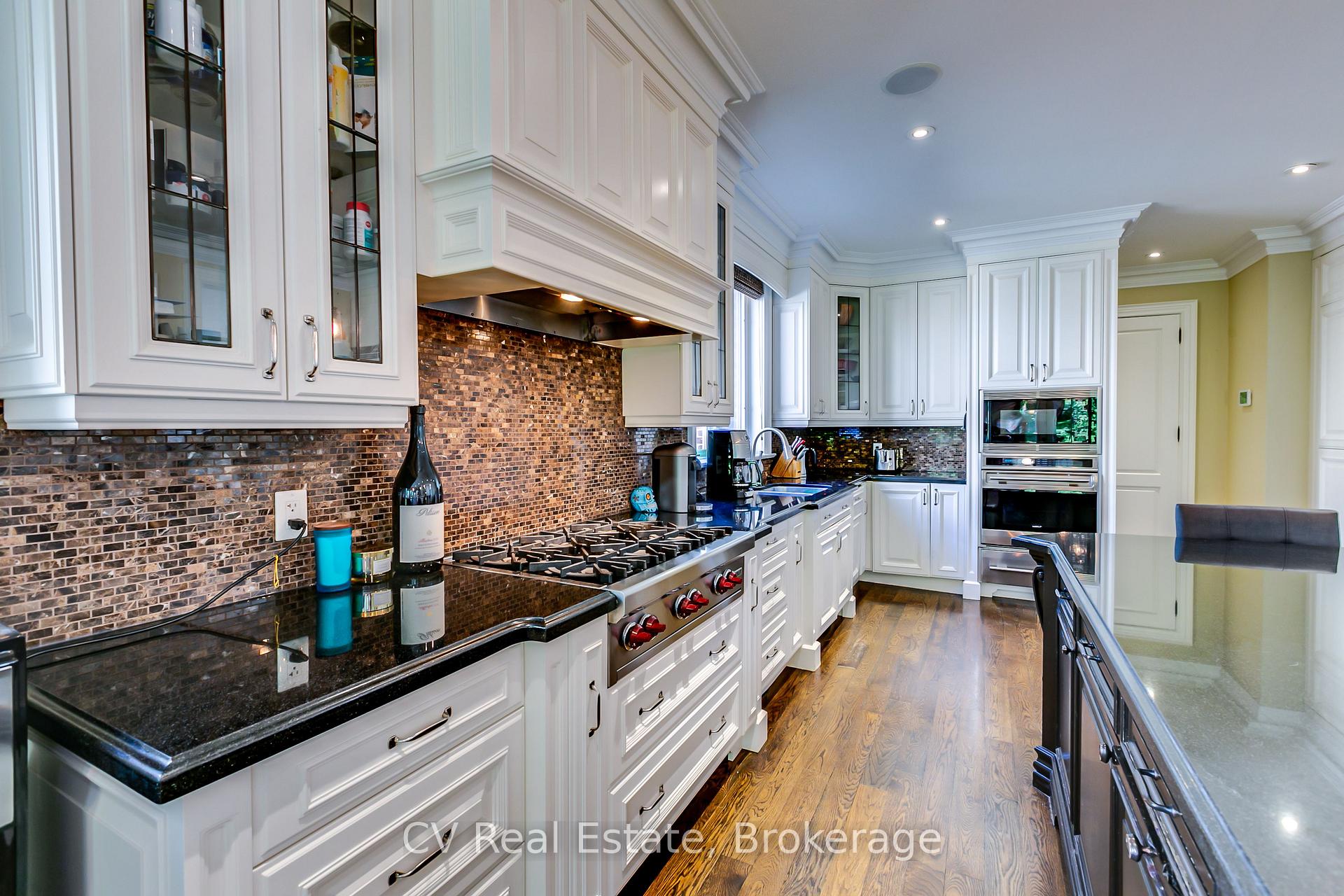 Photo 8 of 468 Chartwell Road, Oakville, Old Oakville — HOMEH