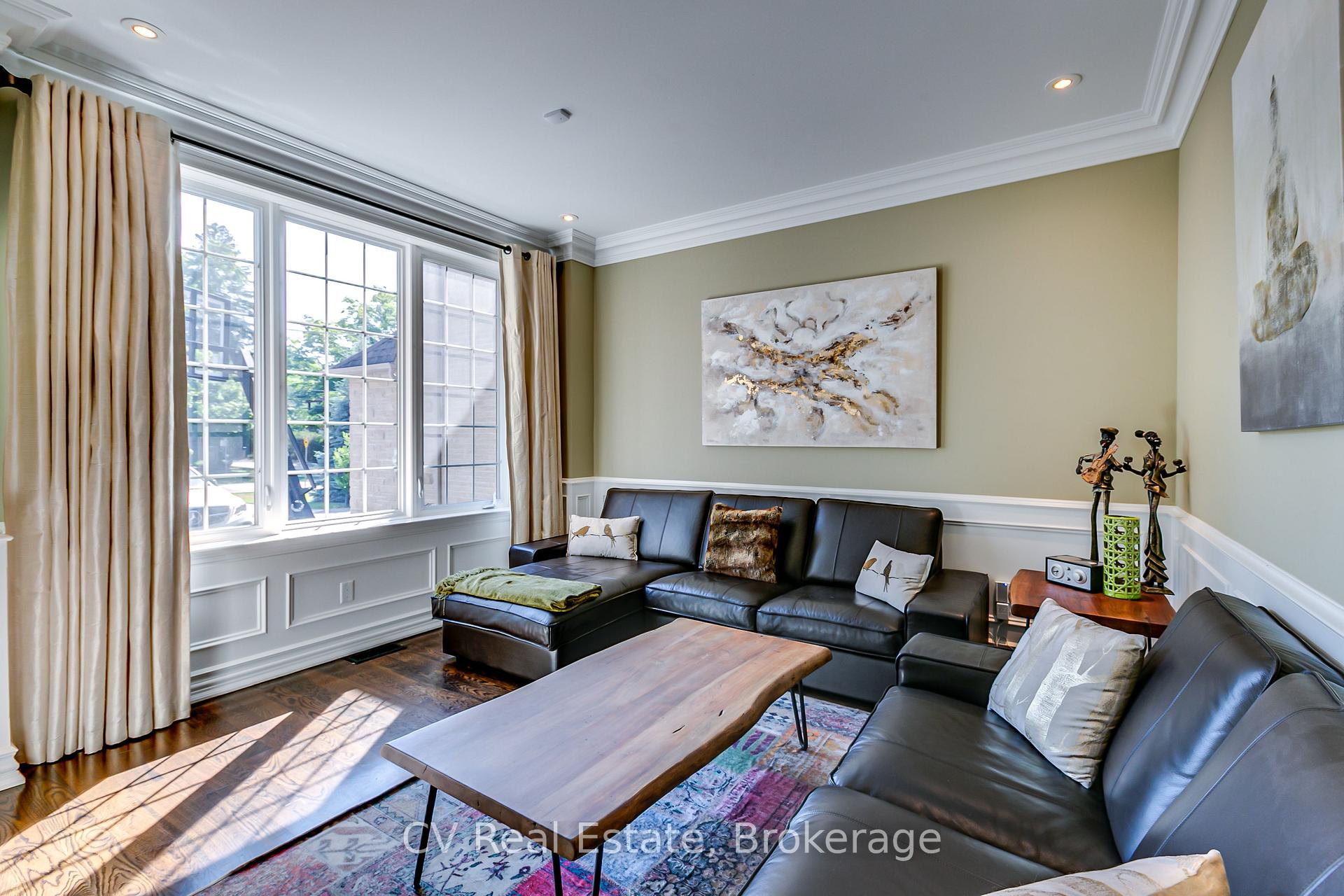 Photo 11 of 468 Chartwell Road, Oakville, Old Oakville — HOMEH