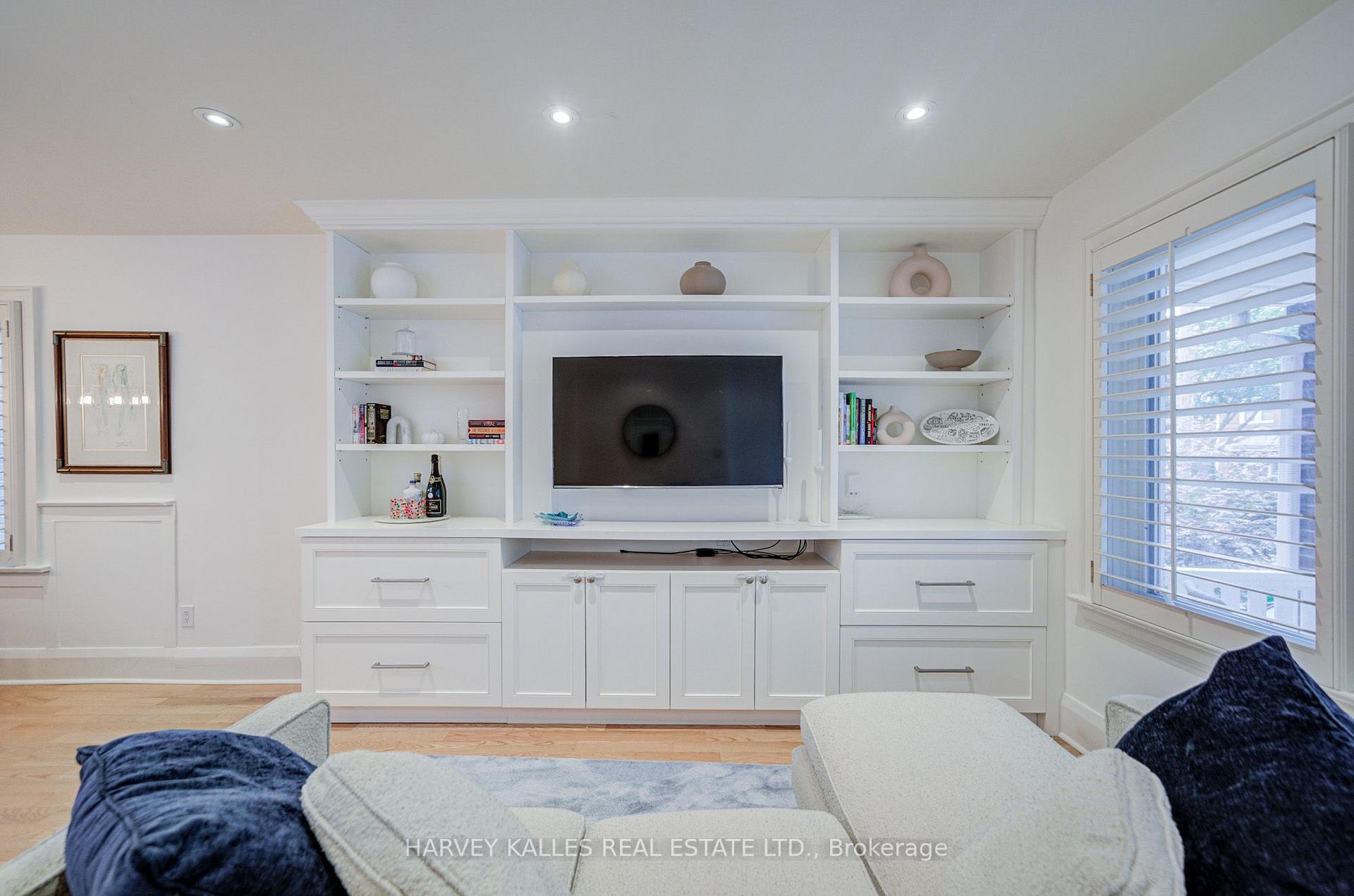 Photo 5 of 164 Douglas Avenue, Toronto, Lawrence Park South — HOMEH
