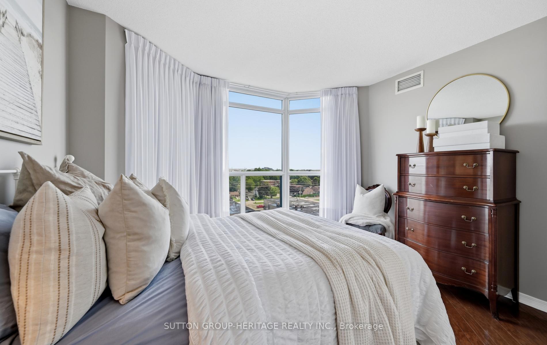 Photo 16 of Unit 902, 340 Watson Street W, Whitby, Port Whitby — HOMEH