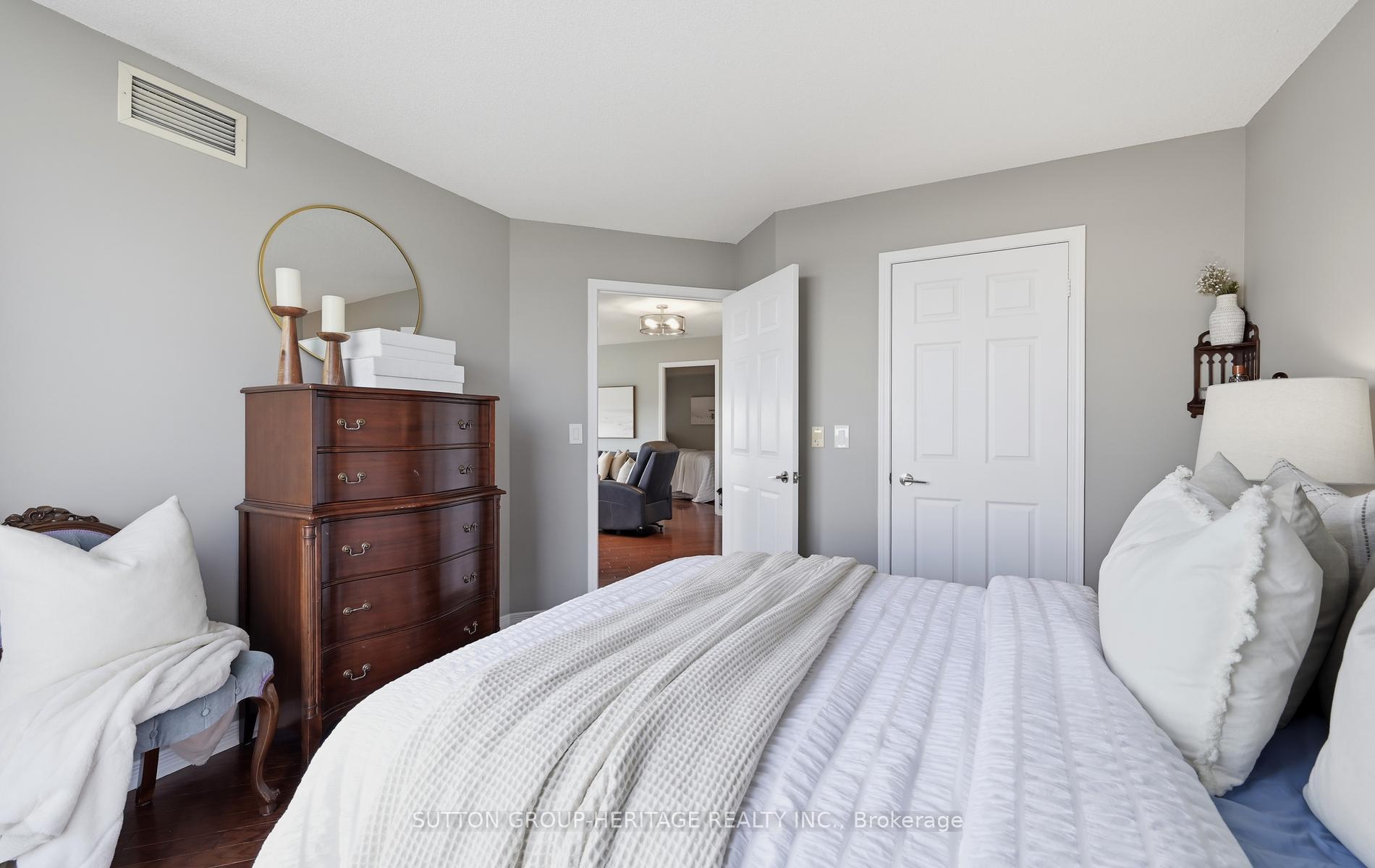 Photo 17 of Unit 902, 340 Watson Street W, Whitby, Port Whitby — HOMEH
