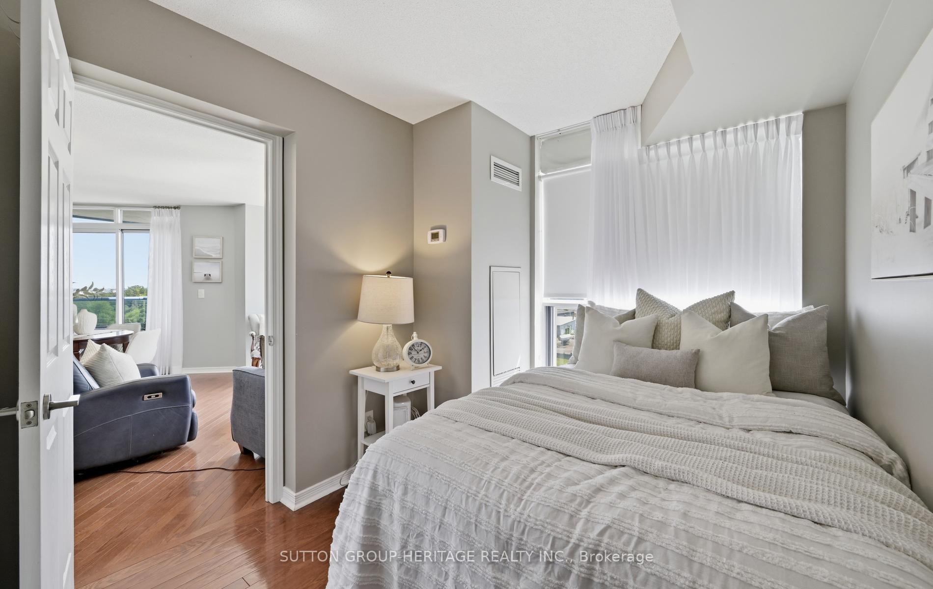 Photo 18 of Unit 902, 340 Watson Street W, Whitby, Port Whitby — HOMEH