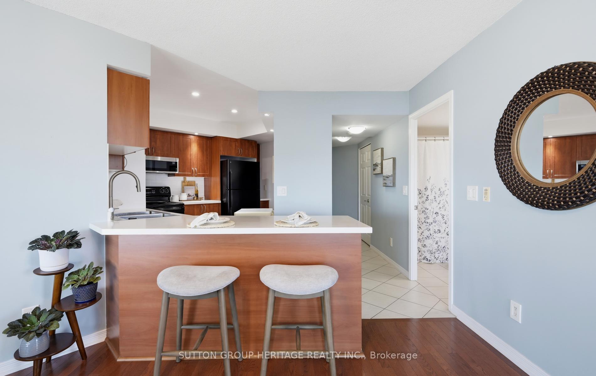 Photo 21 of Unit 902, 340 Watson Street W, Whitby, Port Whitby — HOMEH