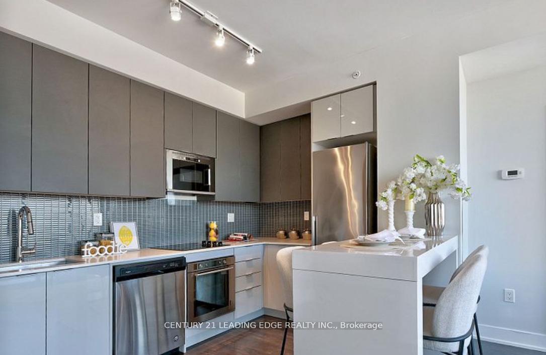 Photo 5 of Unit 1207, 2908 Hwy 7, Vaughan, Concord — HOMEH