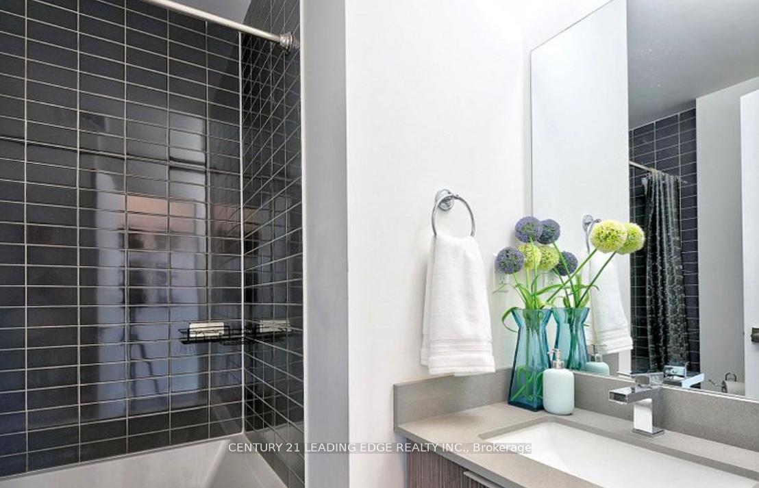 Photo 12 of Unit 1207, 2908 Hwy 7, Vaughan, Concord — HOMEH