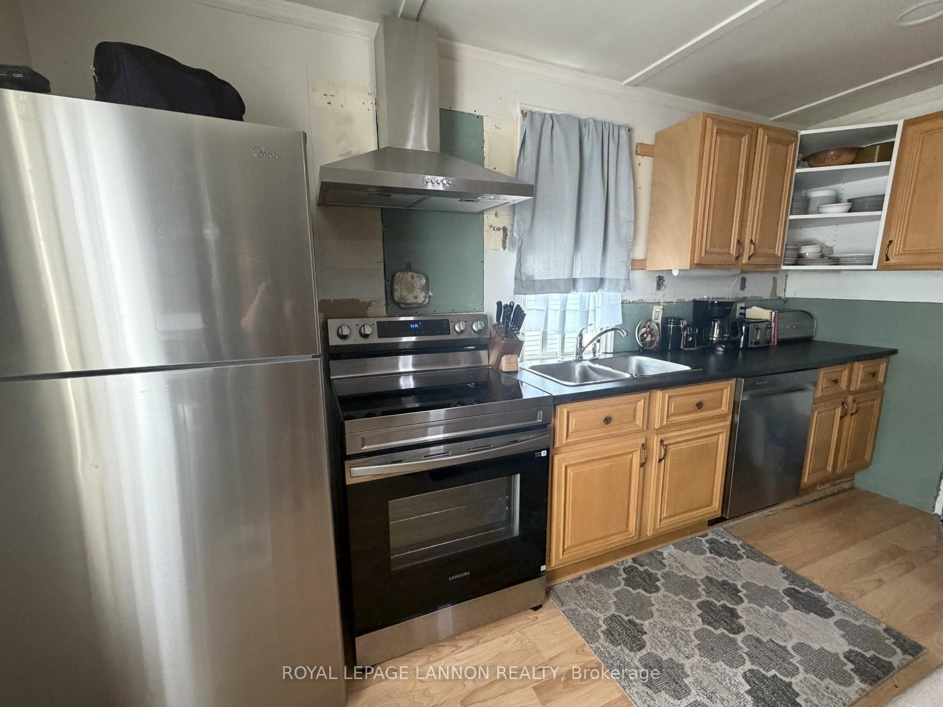 Photo 5 of 216 McIntyre Street, Thunder Bay, Court / Cumberland — HOMEH