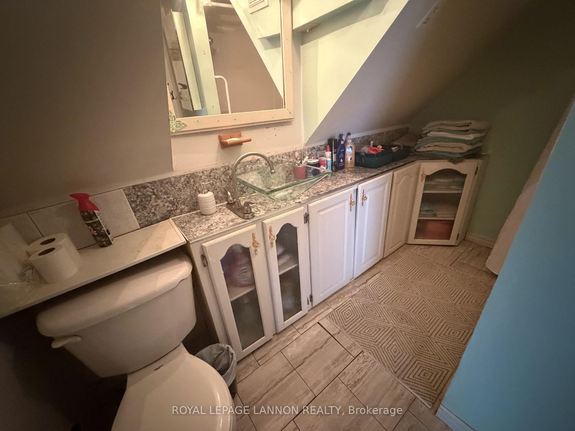 Photo 13 of 216 McIntyre Street, Thunder Bay, Court / Cumberland — HOMEH