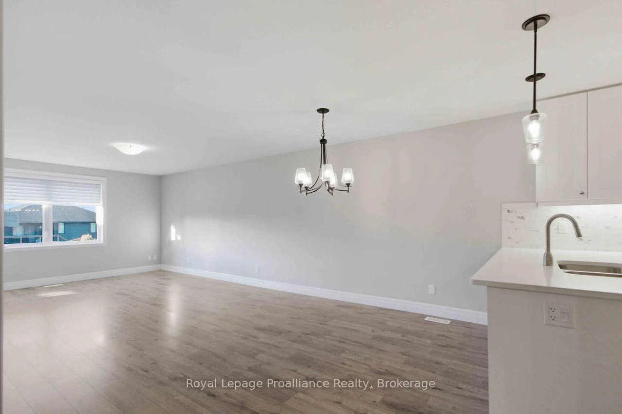 Photo 6 of 49 Hillside Meadow Drive, Quinte West, Murray Ward — HOMEH