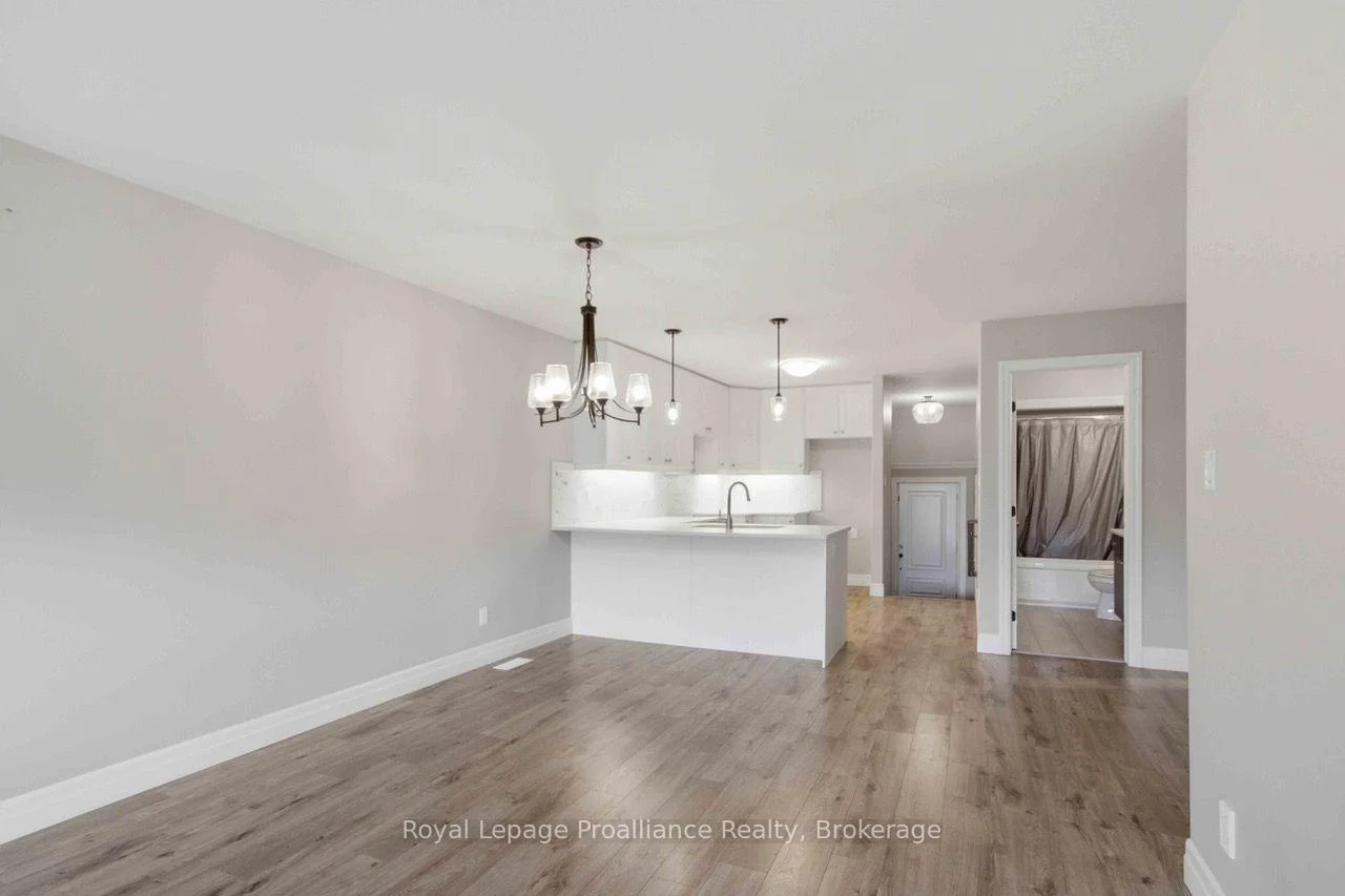 Photo 8 of 49 Hillside Meadow Drive, Quinte West, Murray Ward — HOMEH