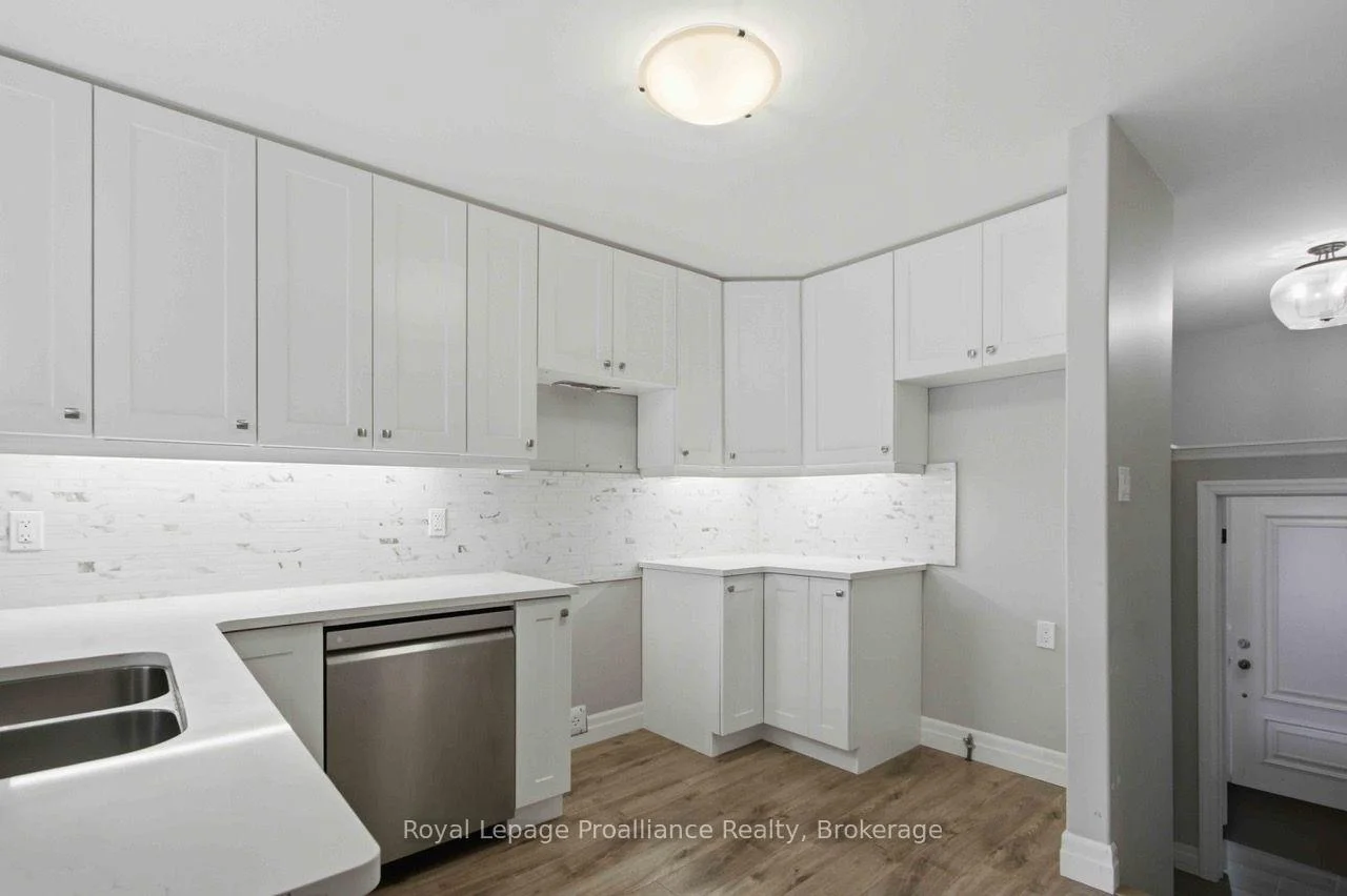Photo 9 of 49 Hillside Meadow Drive, Quinte West, Murray Ward — HOMEH