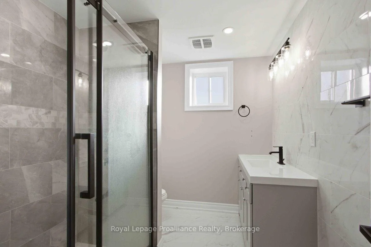 Photo 16 of 49 Hillside Meadow Drive, Quinte West, Murray Ward — HOMEH