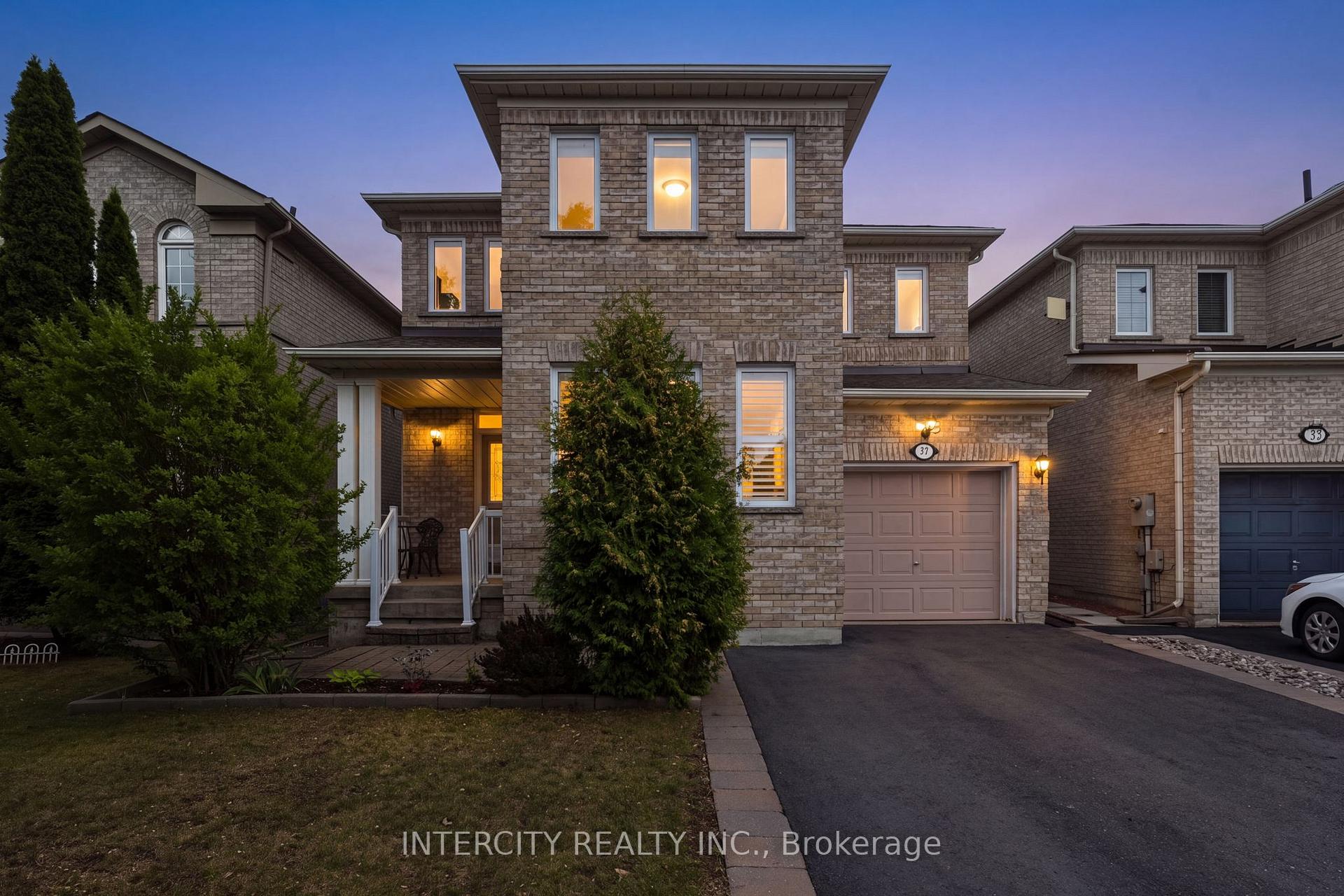 Photo 1 of 37 Redfinch Crescent, Vaughan, Vellore Village — HOMEH