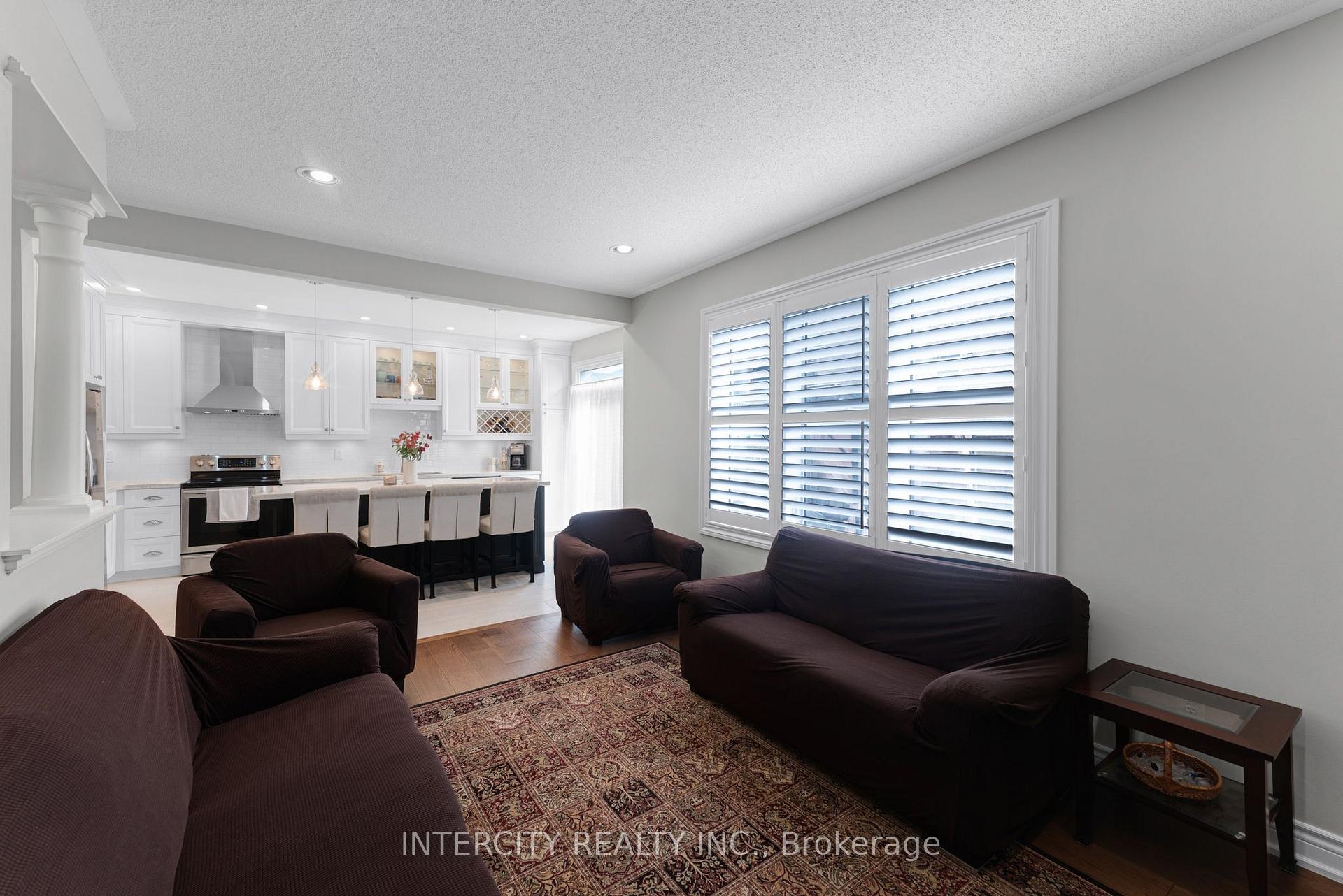 Photo 17 of 37 Redfinch Crescent, Vaughan, Vellore Village — HOMEH