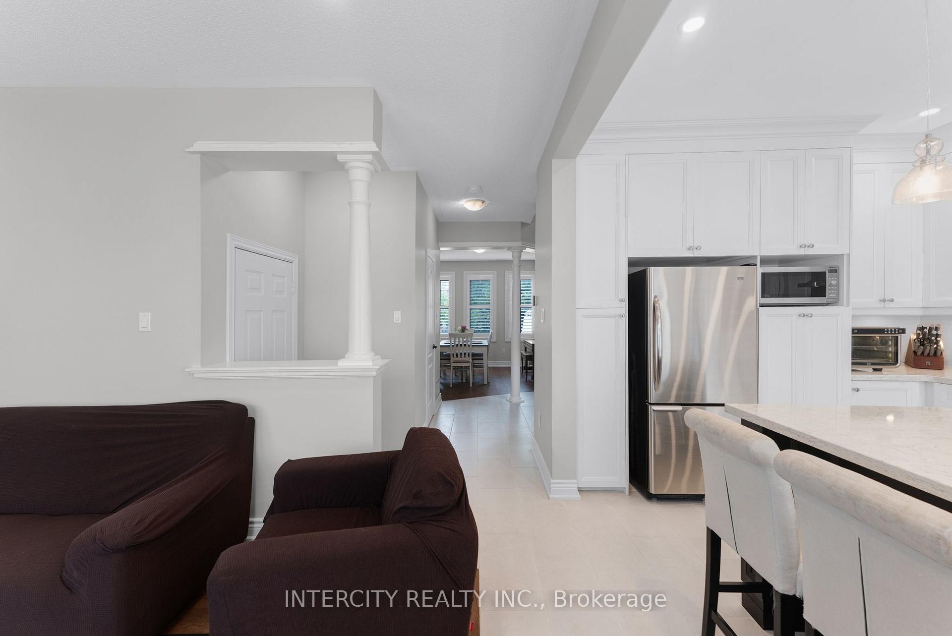 Photo 19 of 37 Redfinch Crescent, Vaughan, Vellore Village — HOMEH