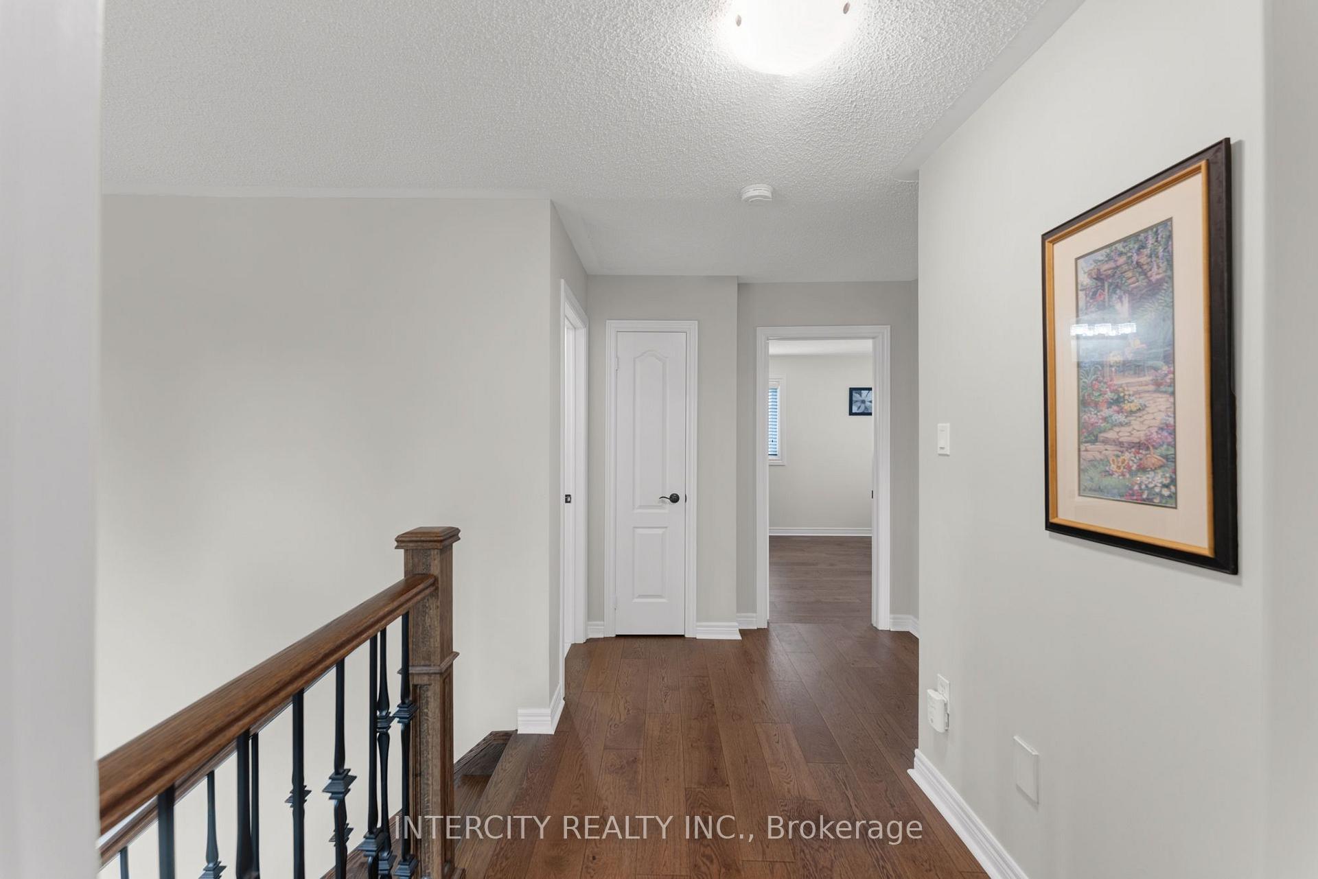 Photo 25 of 37 Redfinch Crescent, Vaughan, Vellore Village — HOMEH