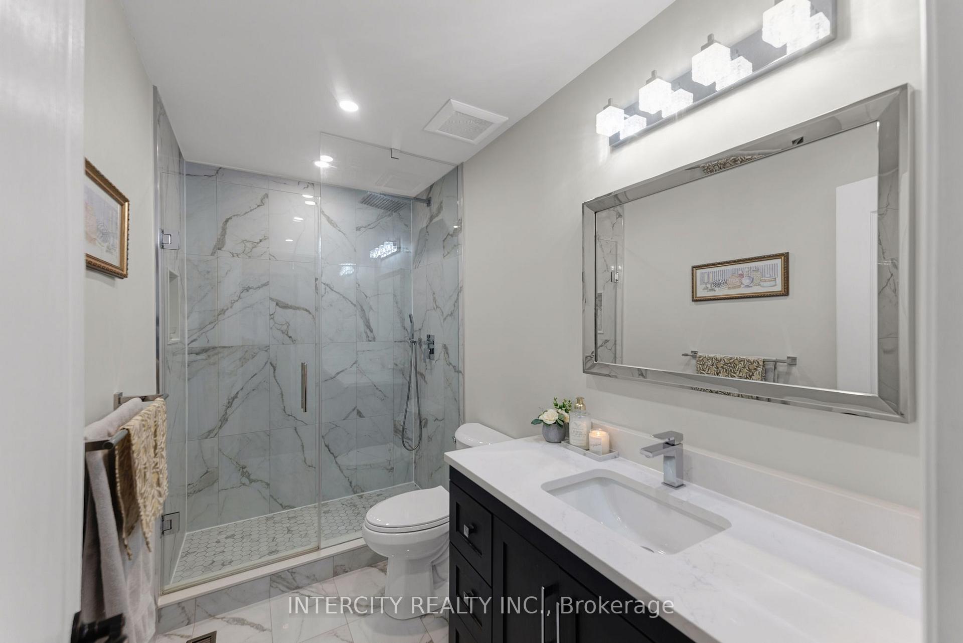 Photo 36 of 37 Redfinch Crescent, Vaughan, Vellore Village — HOMEH